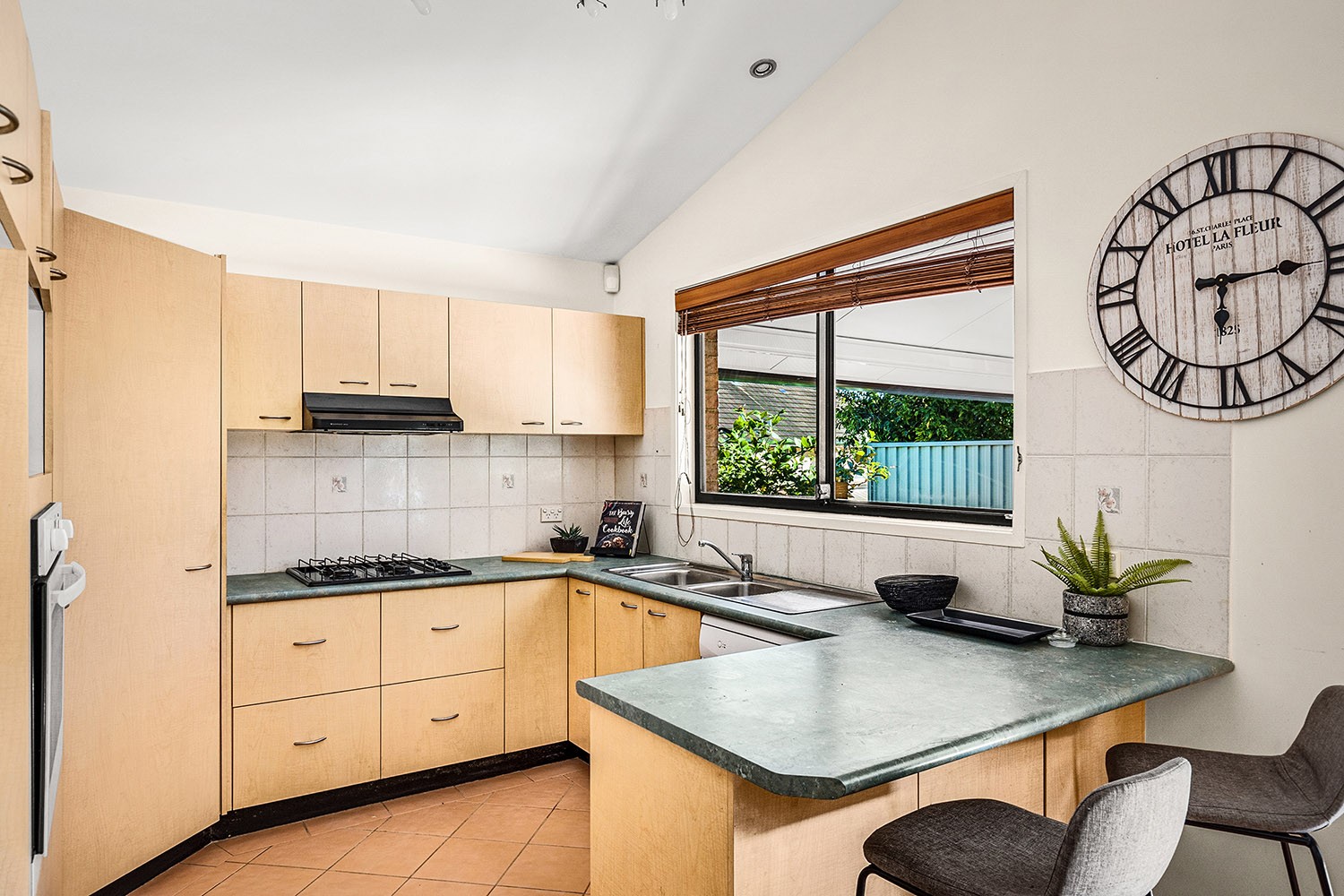 15 Yoorana Place, Castle Hill, NSW 2154