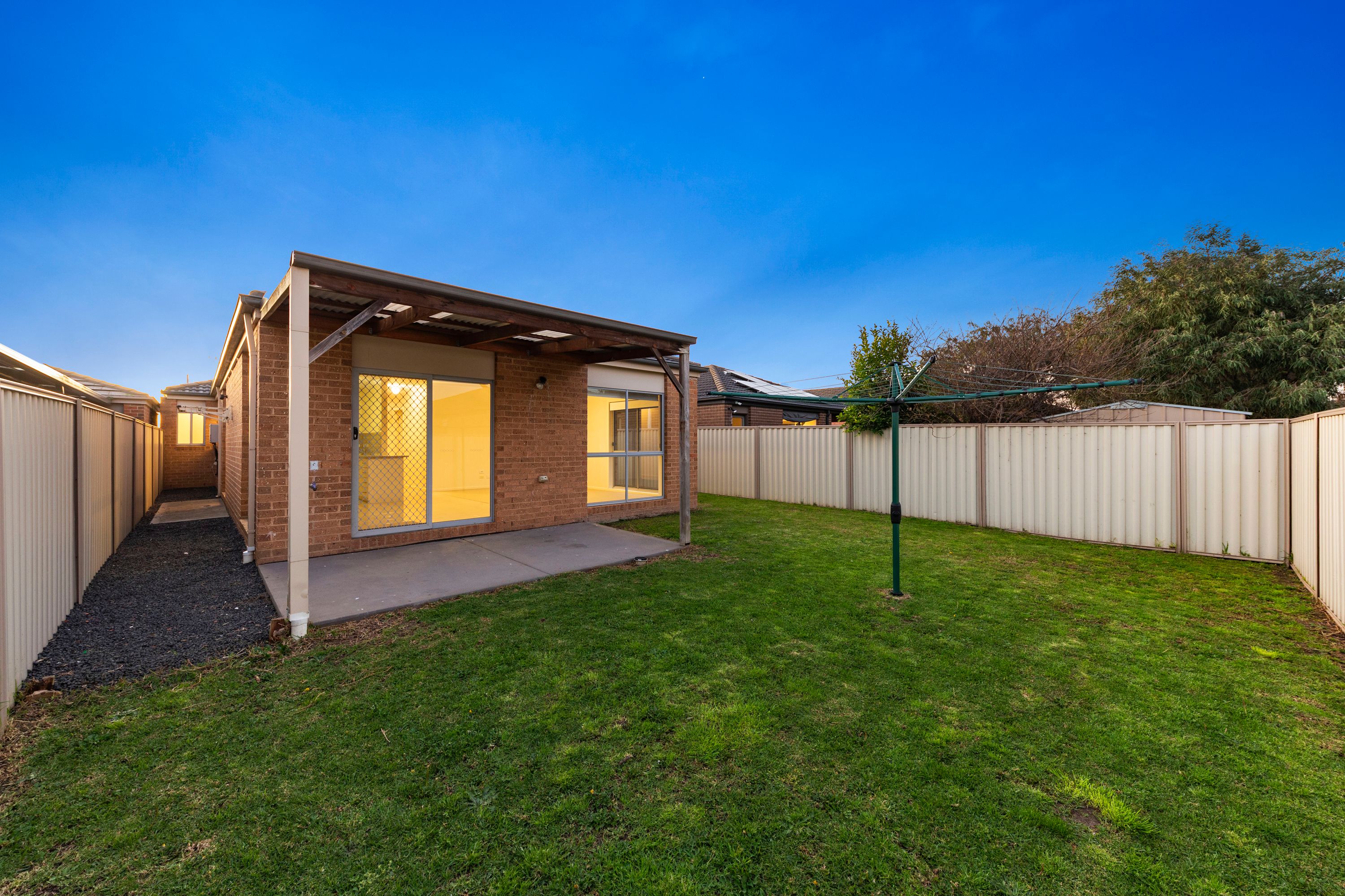 7 Bavaria Lane — photo 15 of 21