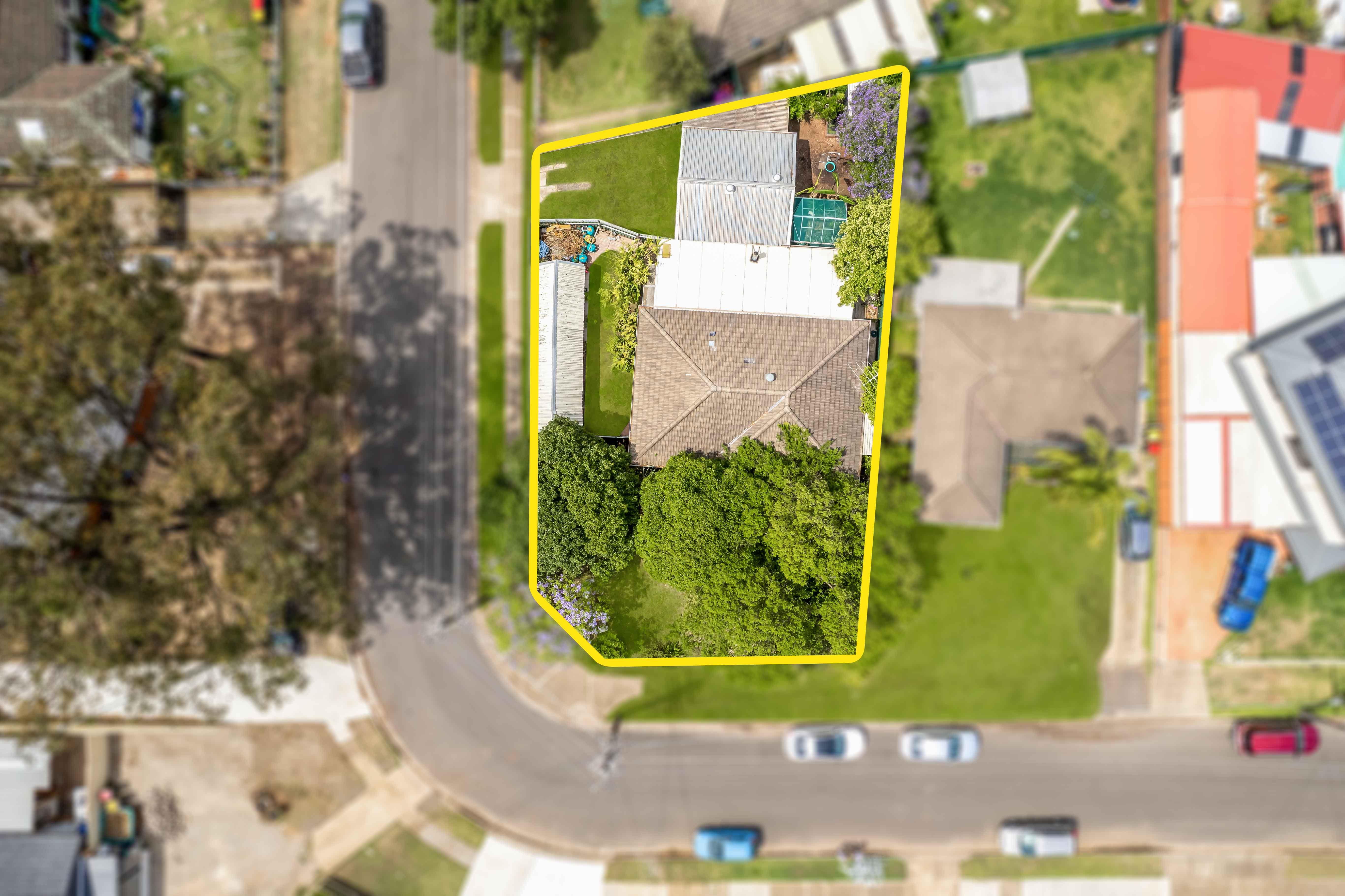 31 Wangaroa Crescent, Lethbridge Park NSW 2770