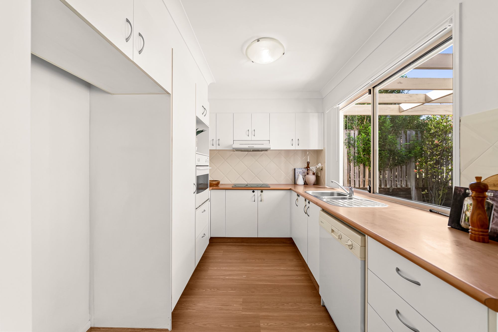 37/538 Warrigal Road — photo 7 of 21