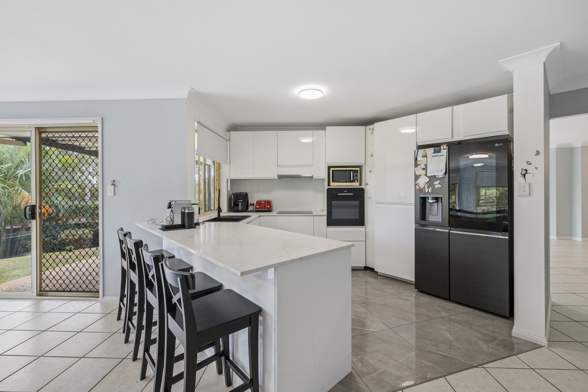16 Diamantina Court — photo 4 of 26
