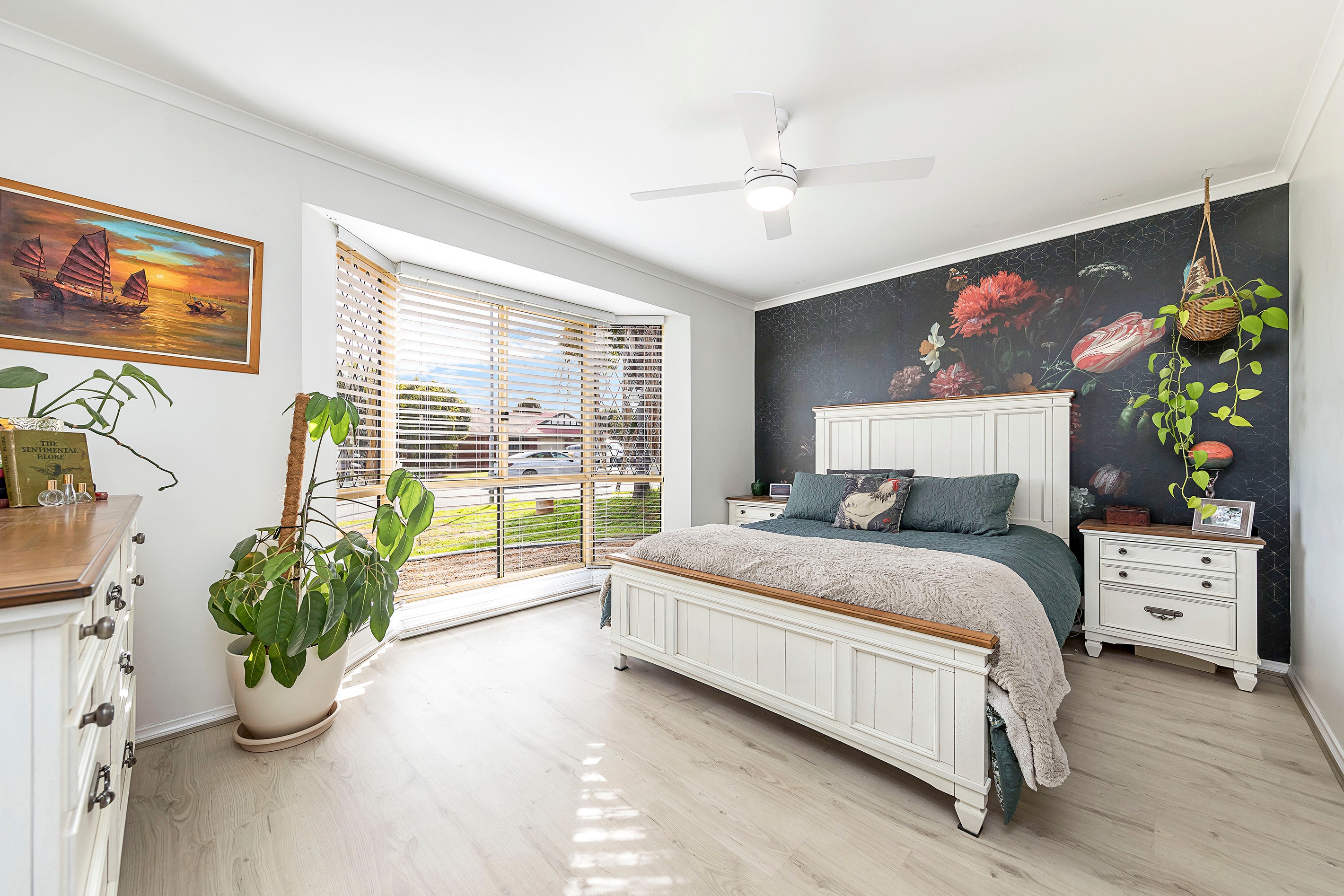 24 Autumn Avenue, Craigmore, SA 5114