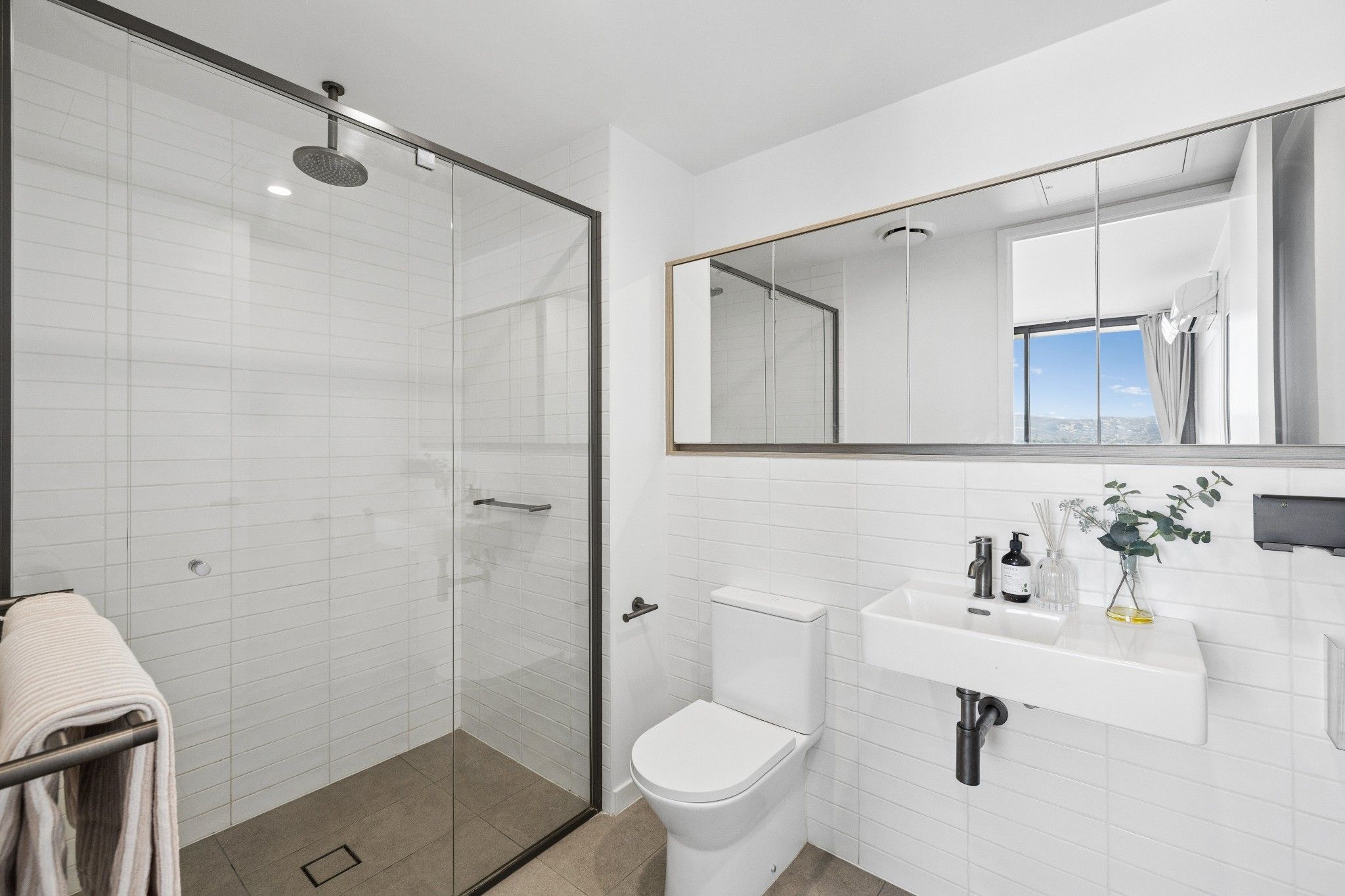 902/17 Penny Place — photo 15 of 24
