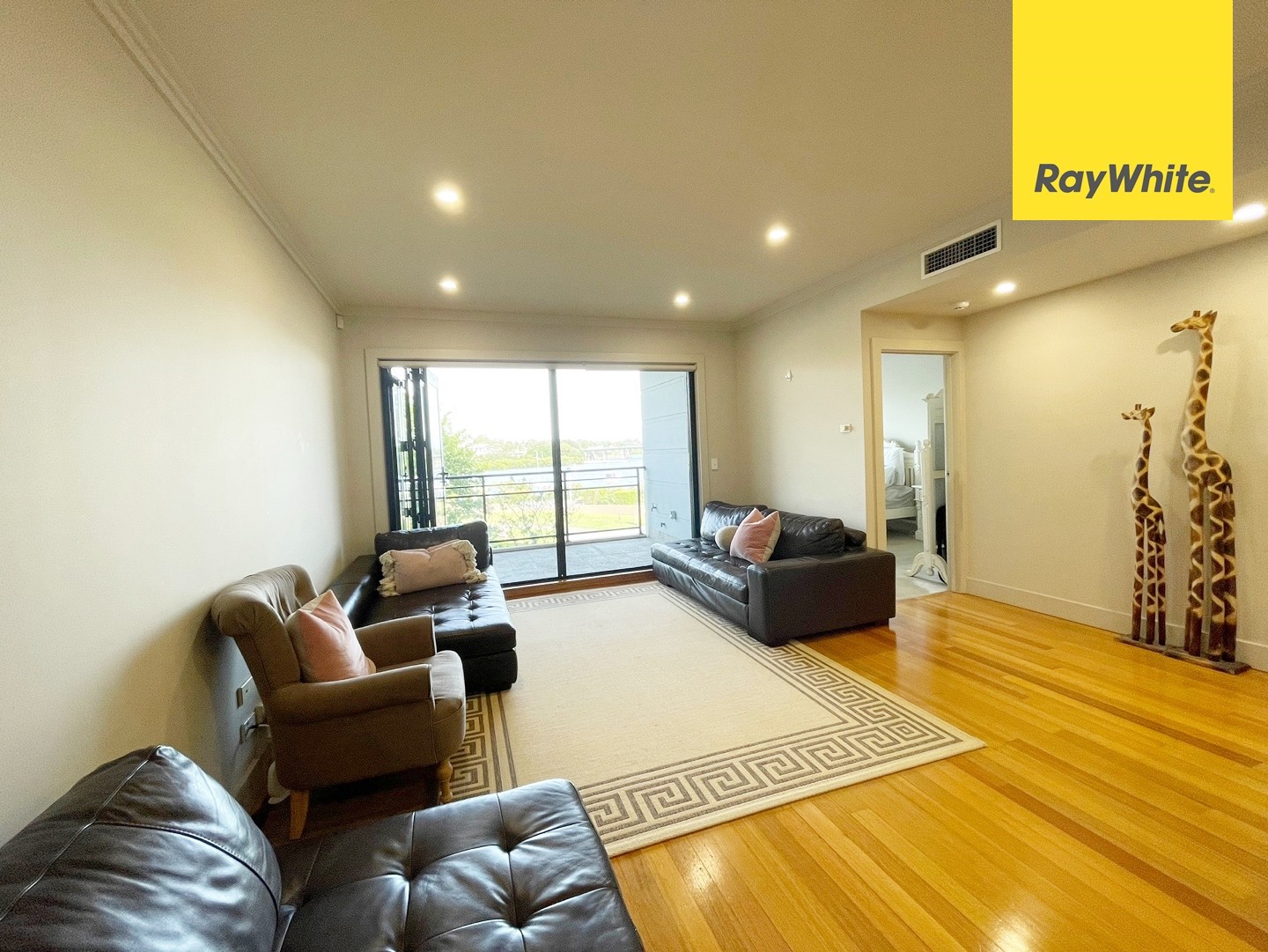 13/2 Bay Dr., Meadowbank, NSW 2114