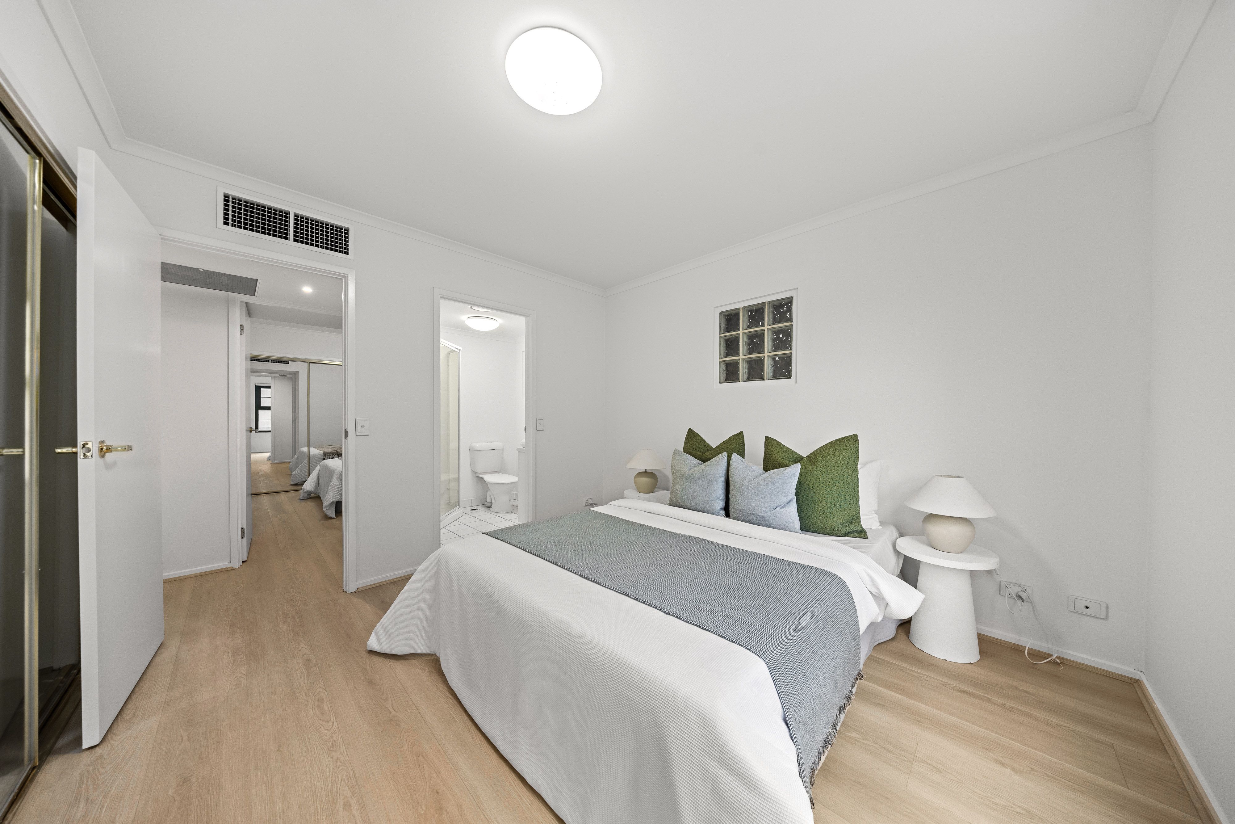 620/585 La Trobe Street — photo 9 of 16