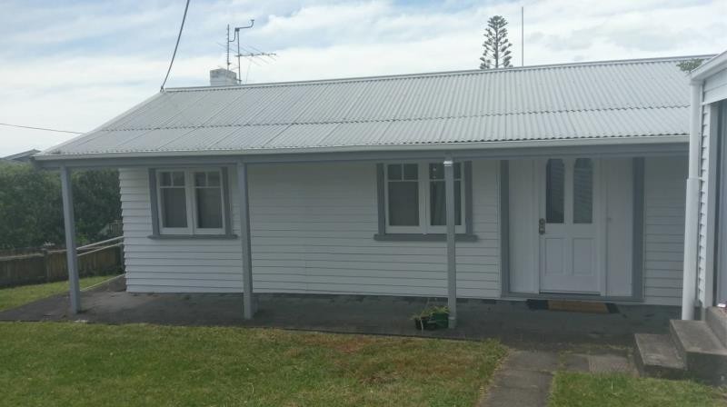 55 Deep Creek Road, Torbay, North Shore City