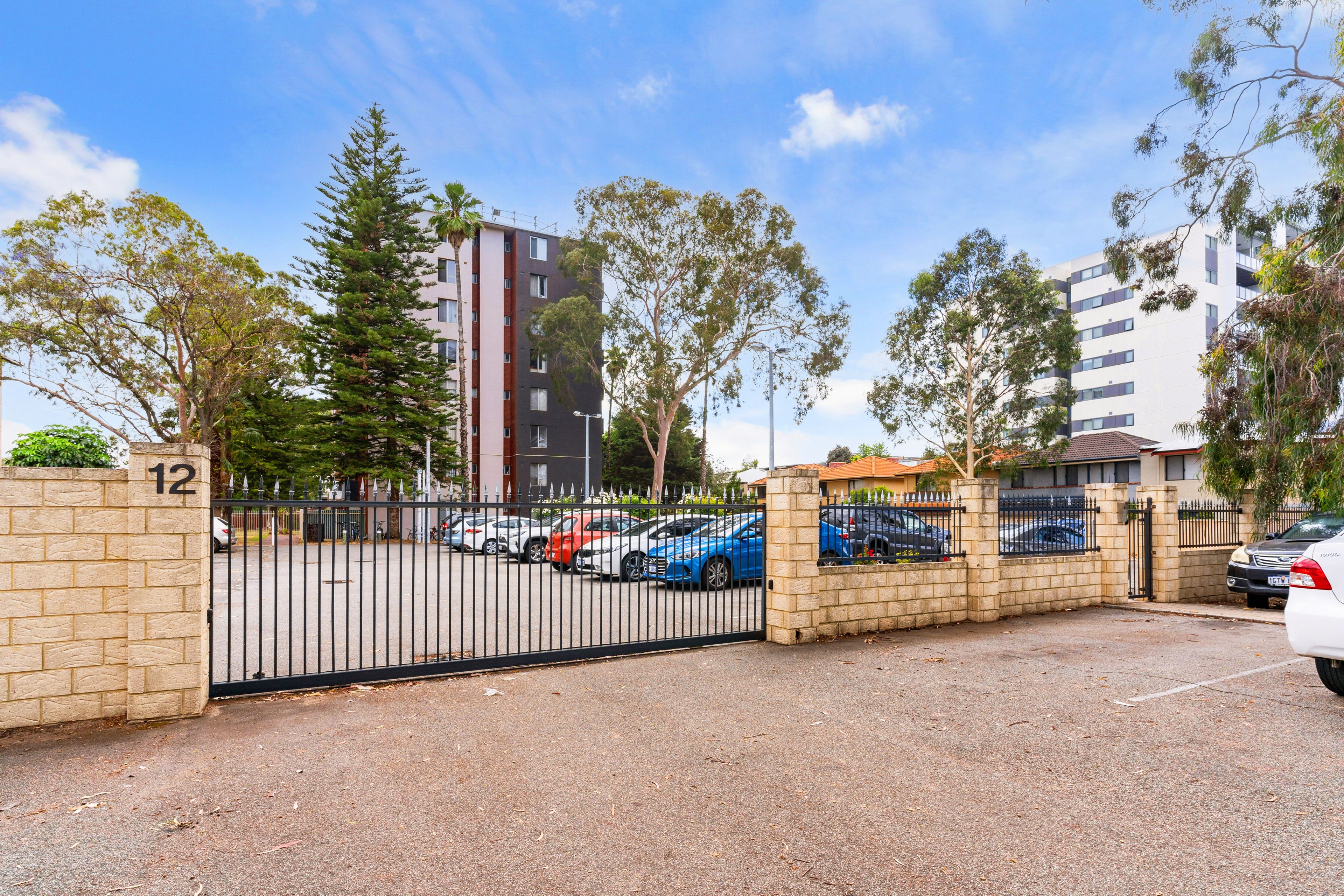 12 Tenth Avenue, Maylands WA 6051