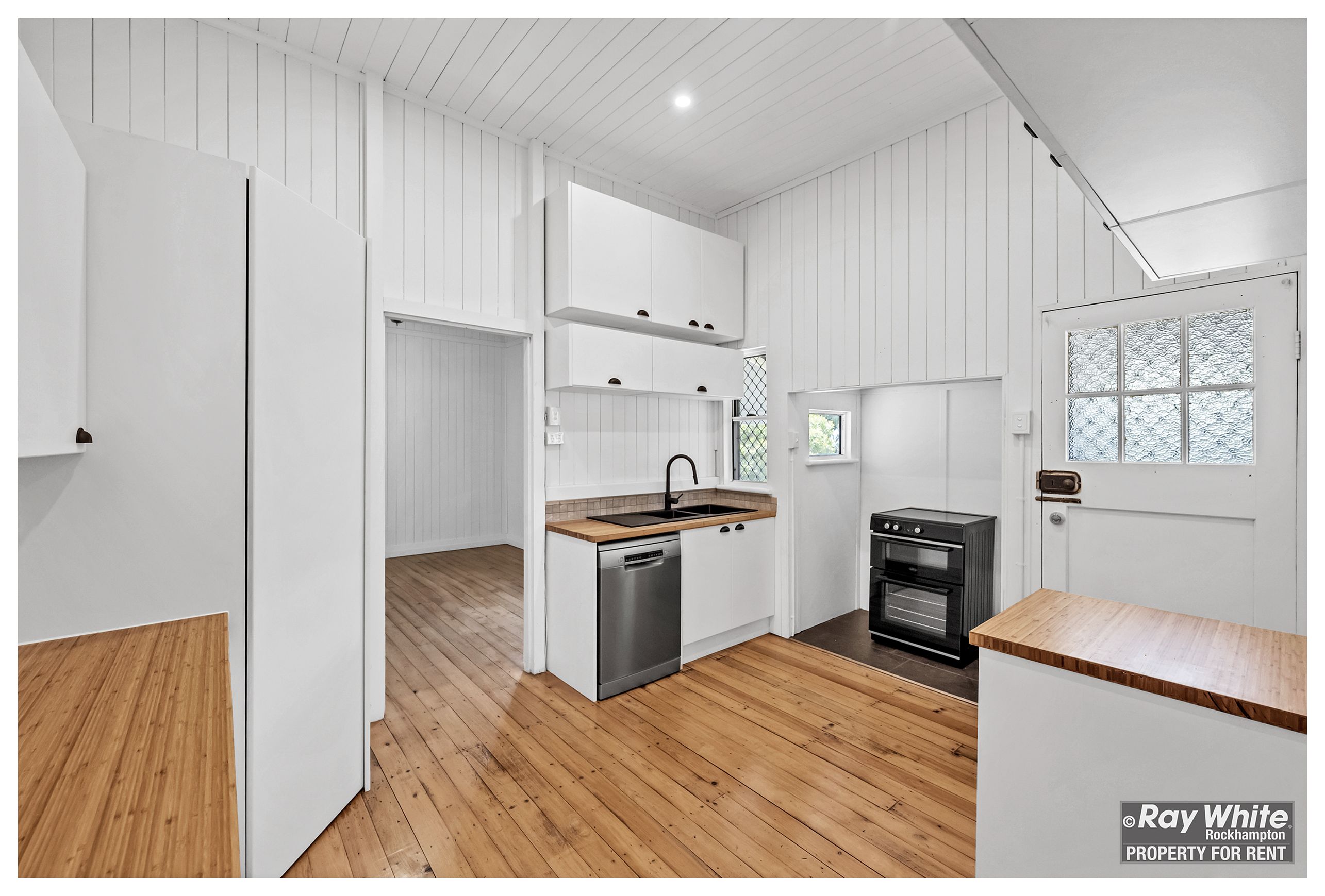 371 Paterson Avenue, Koongal, QLD 4701