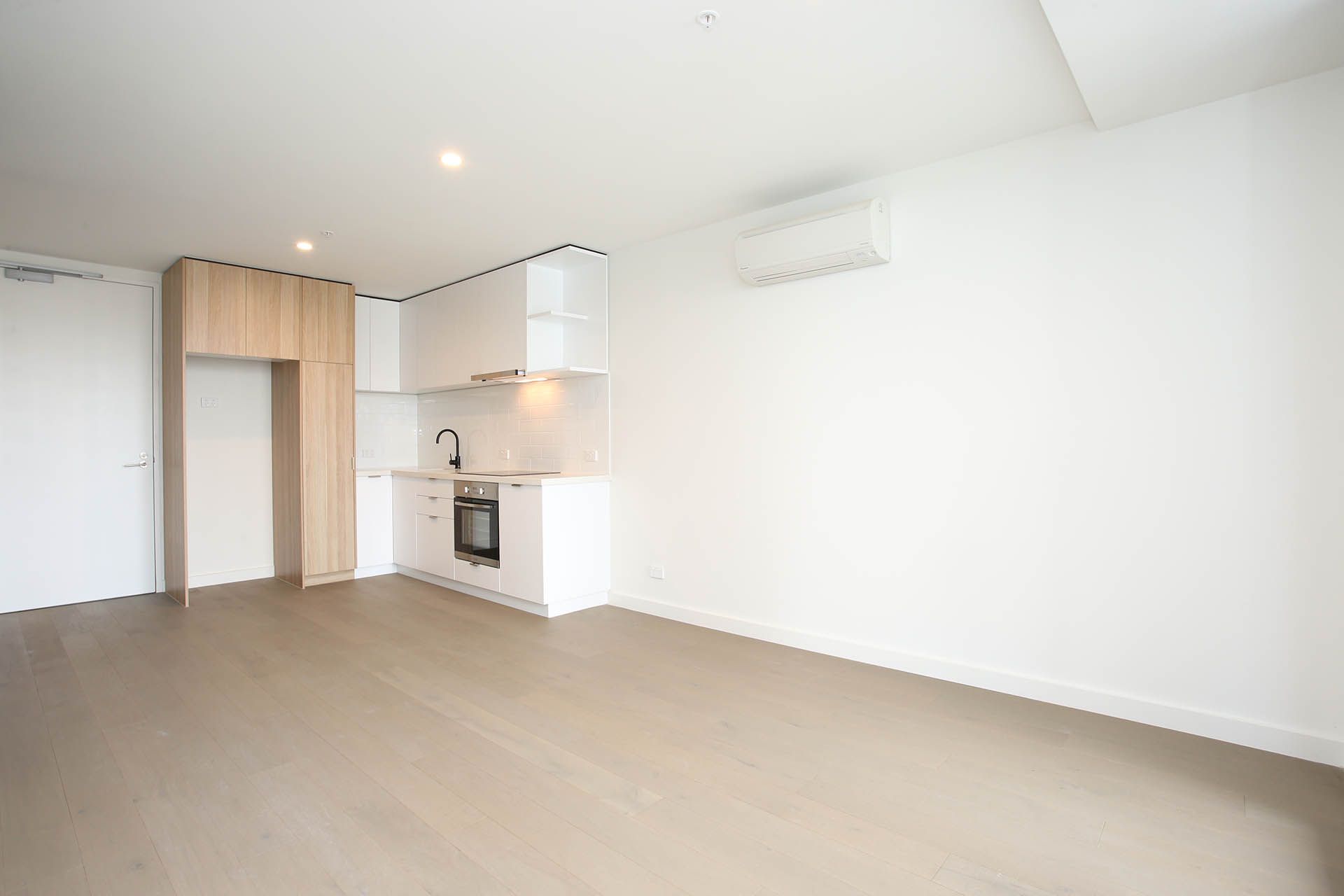 714/6 Railway Road, Cheltenham, VIC 3192