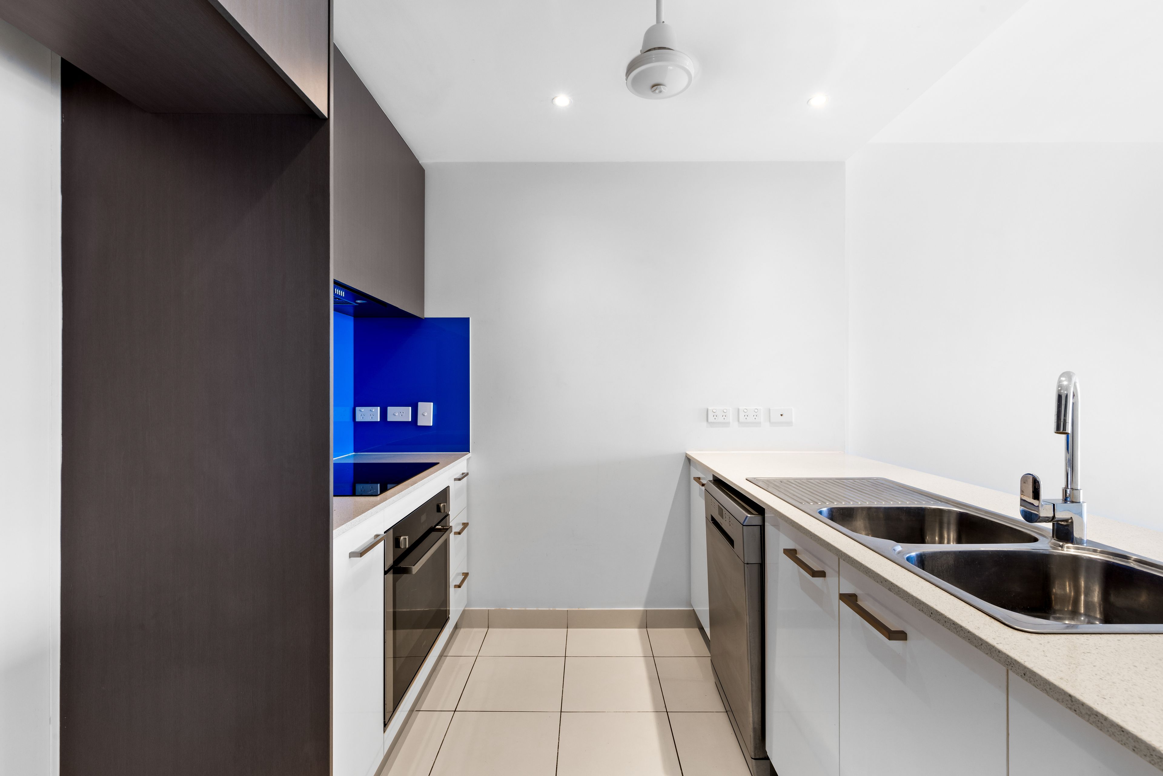 710/12 Harvey Street — photo 3 of 14