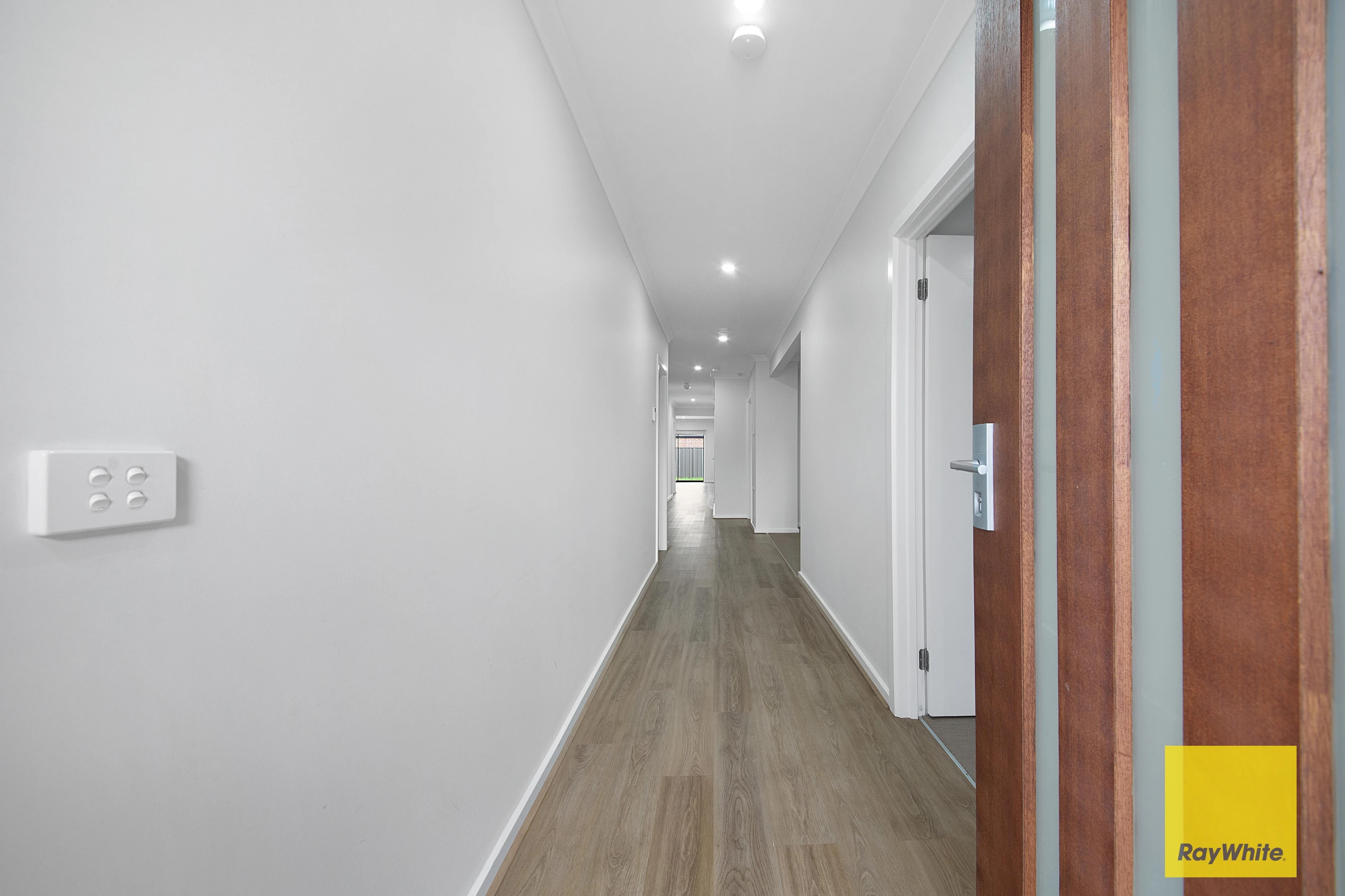 9 Cammeray Road, Tarneit, VIC 3029