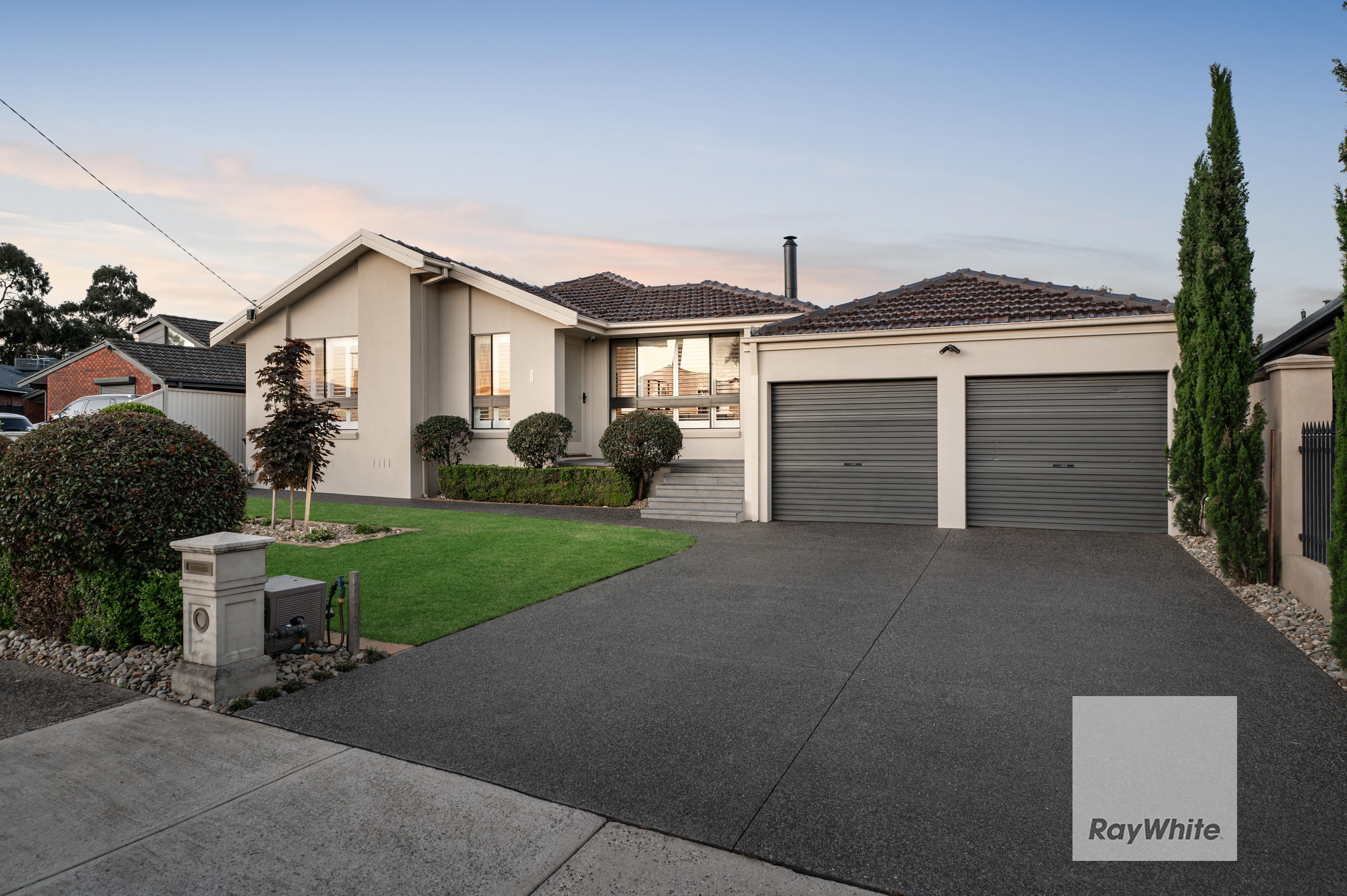8 Burnley Court, Greenvale, VIC 3059