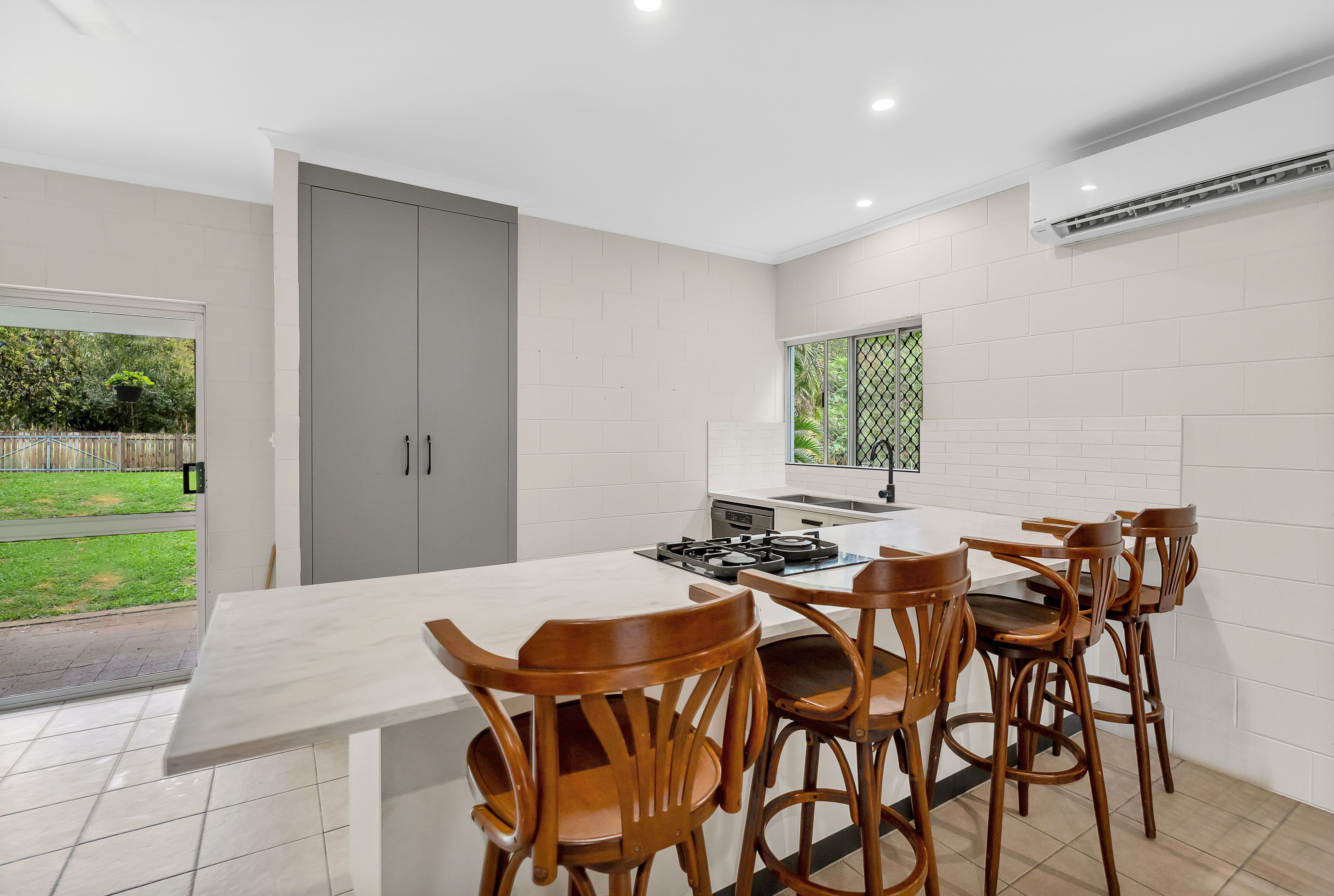 19 Buzacott Street — photo 7 of 19