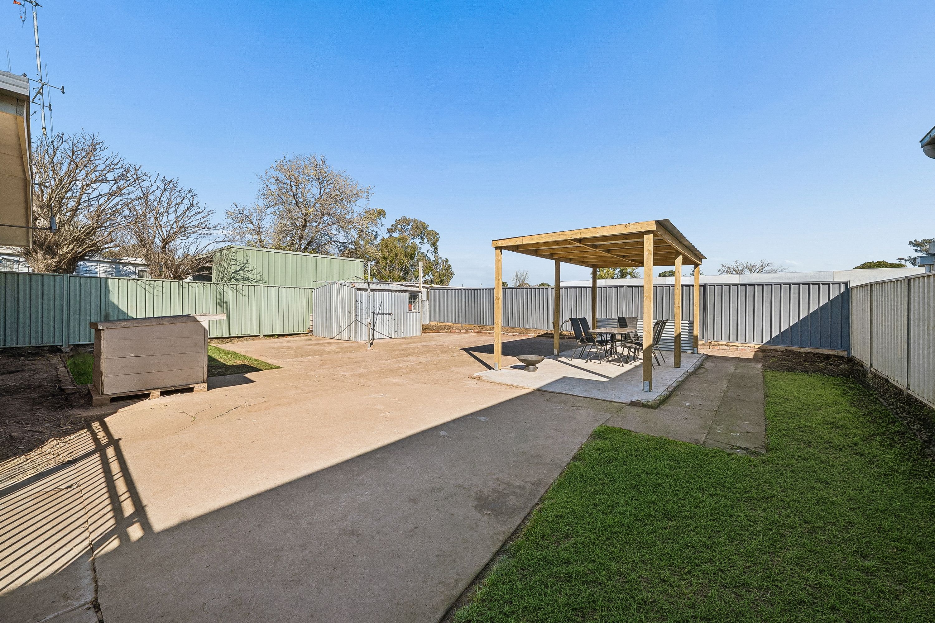 12 Albert Street — photo 9 of 12