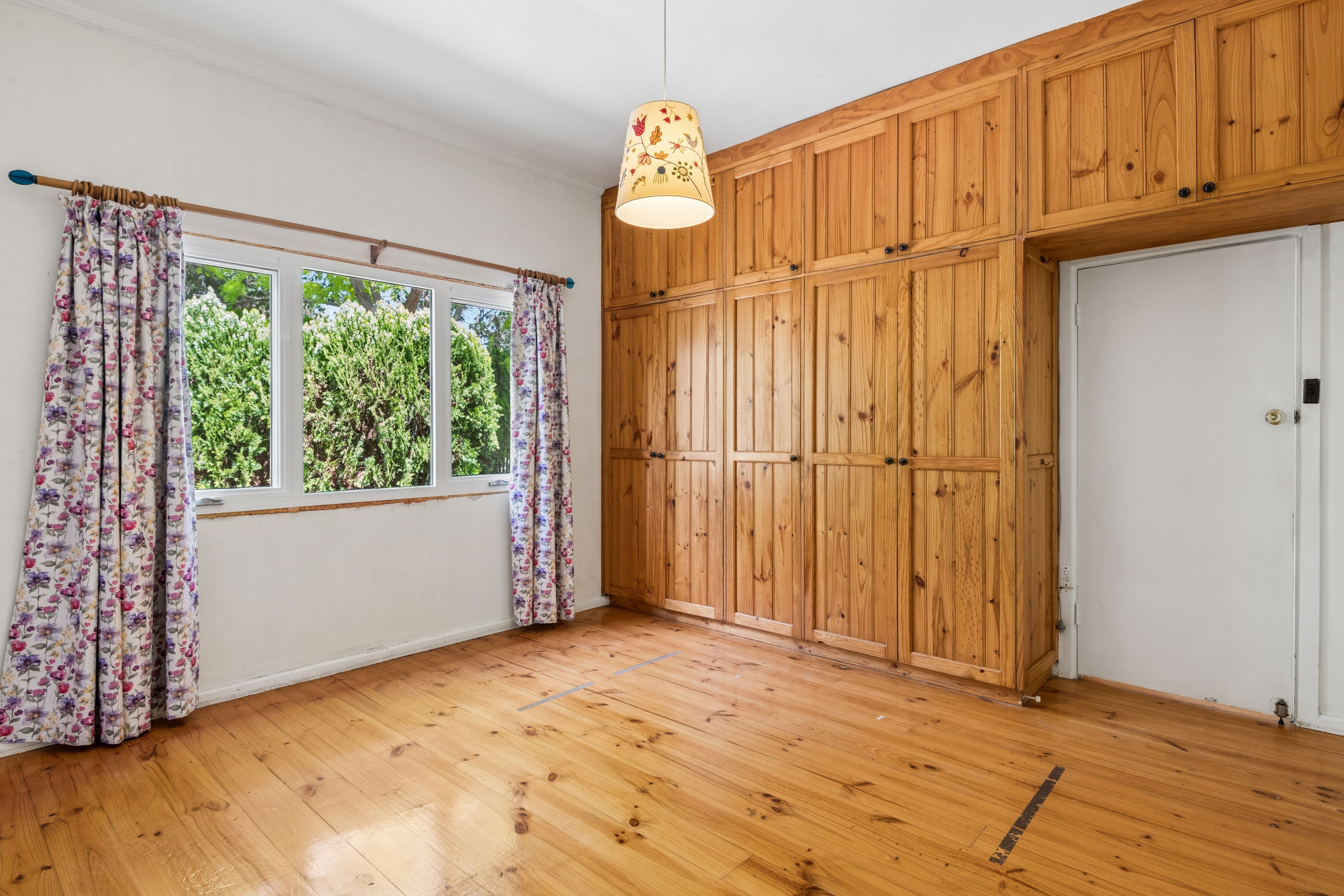 26 Gardner Street — photo 8 of 12