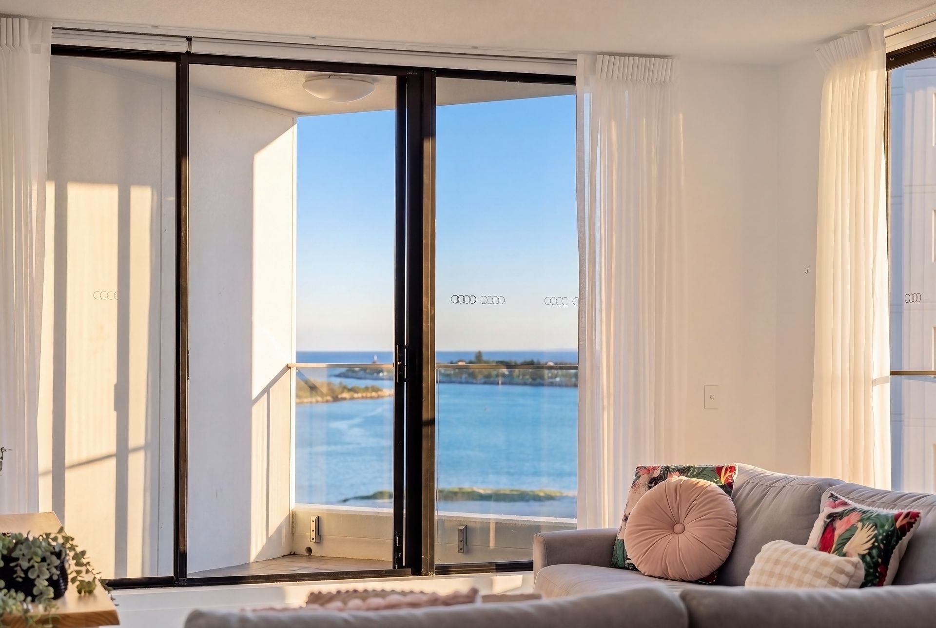 1003/41 Labrador Street, Labrador QLD 4215