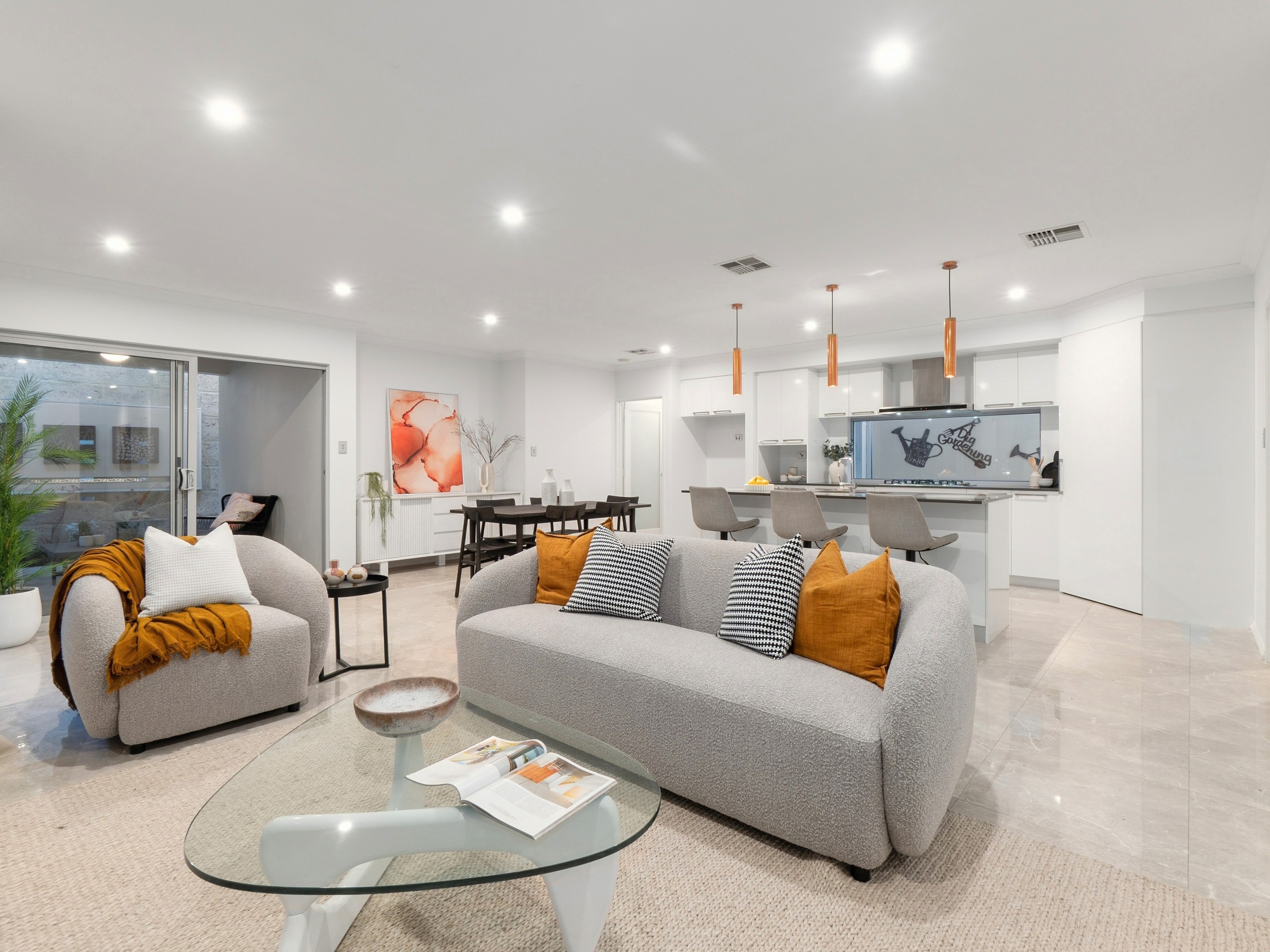 38 Lullworth Terrace, North Coogee, WA 6163