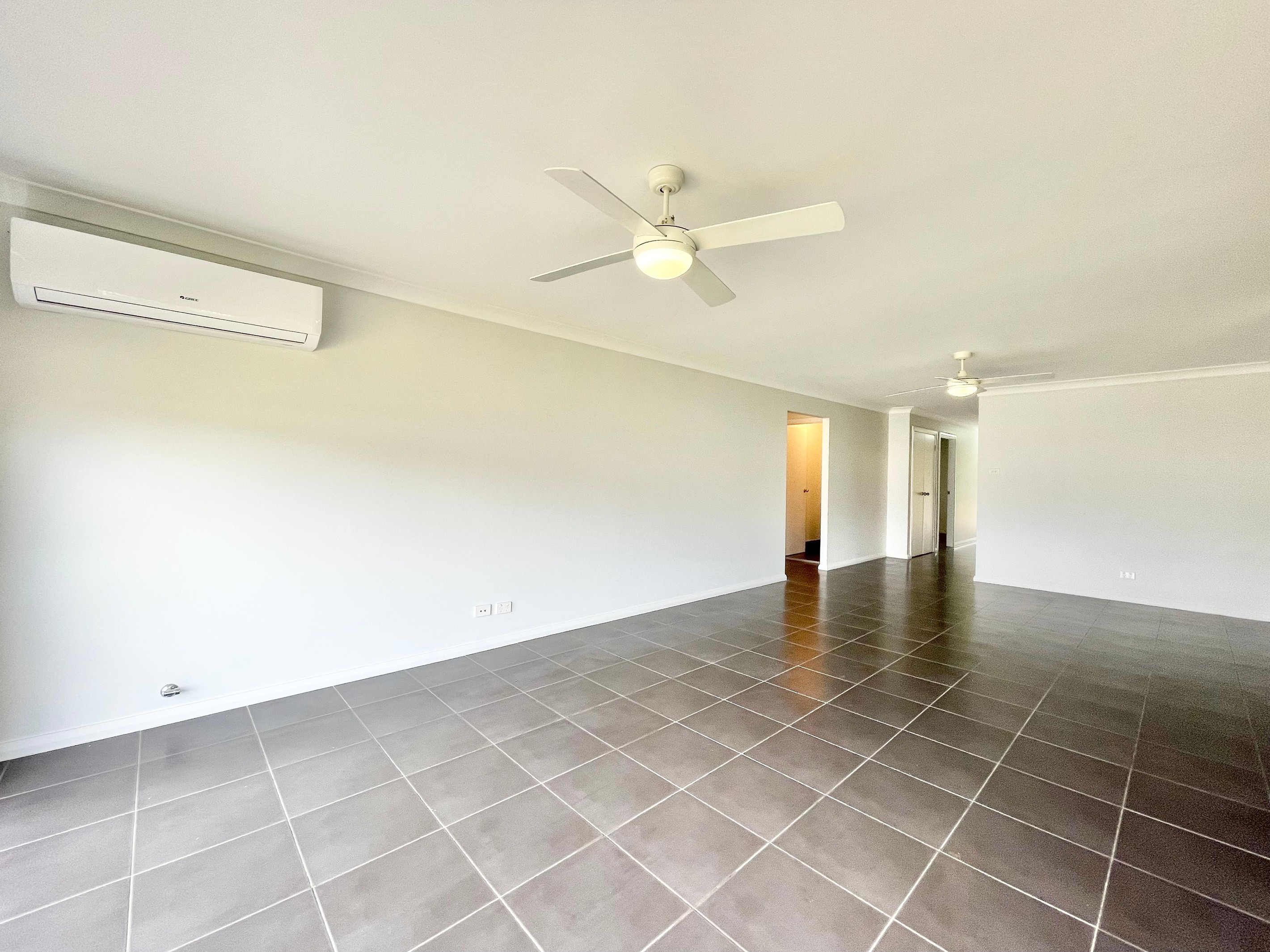 5 Minstrel Street, Glenfield, NSW 2167