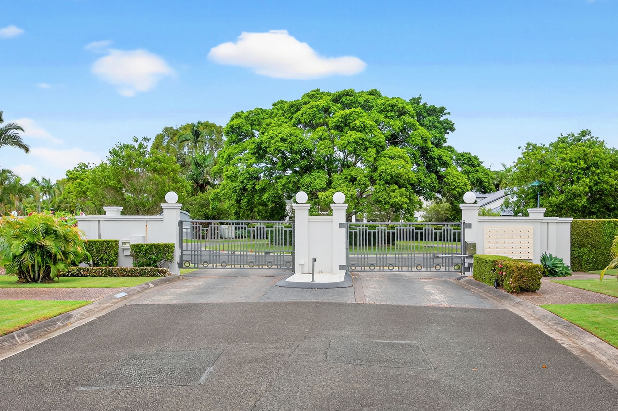 27/4 Bronberg Court, Southport, QLD 4215