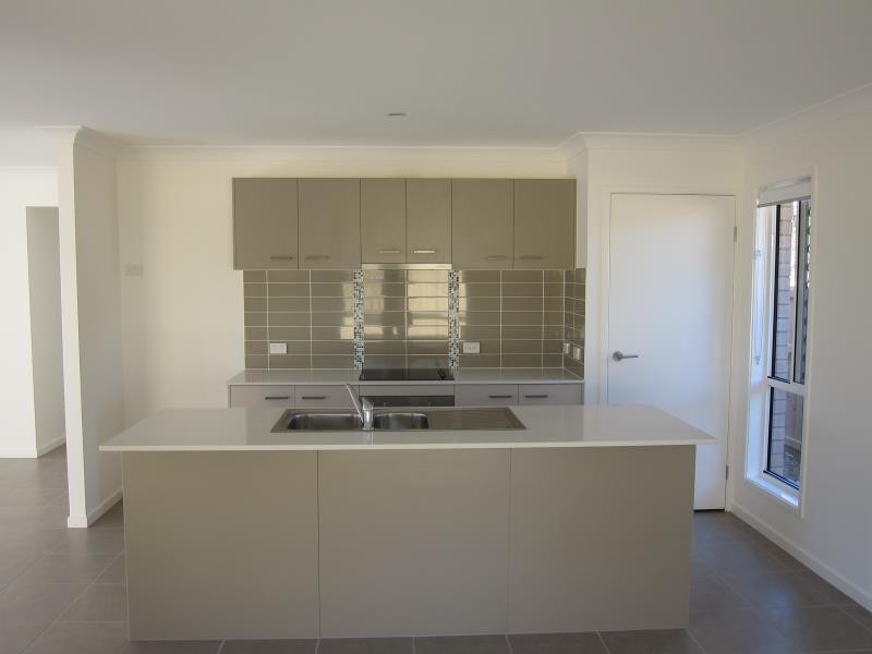 31 Woodgate Street, Oxley, QLD 4075