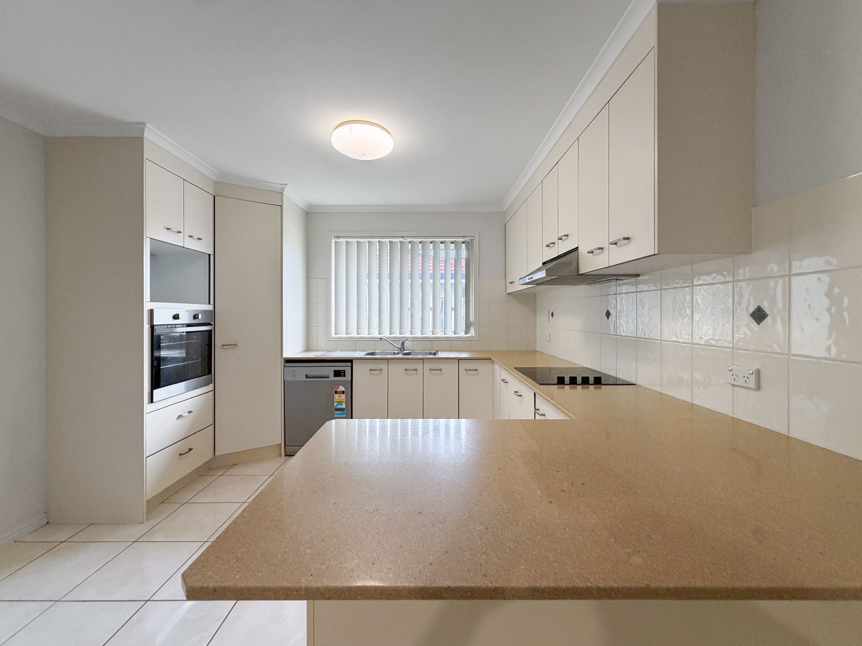 42 Bounty Circuit, Eli Waters, QLD 4655