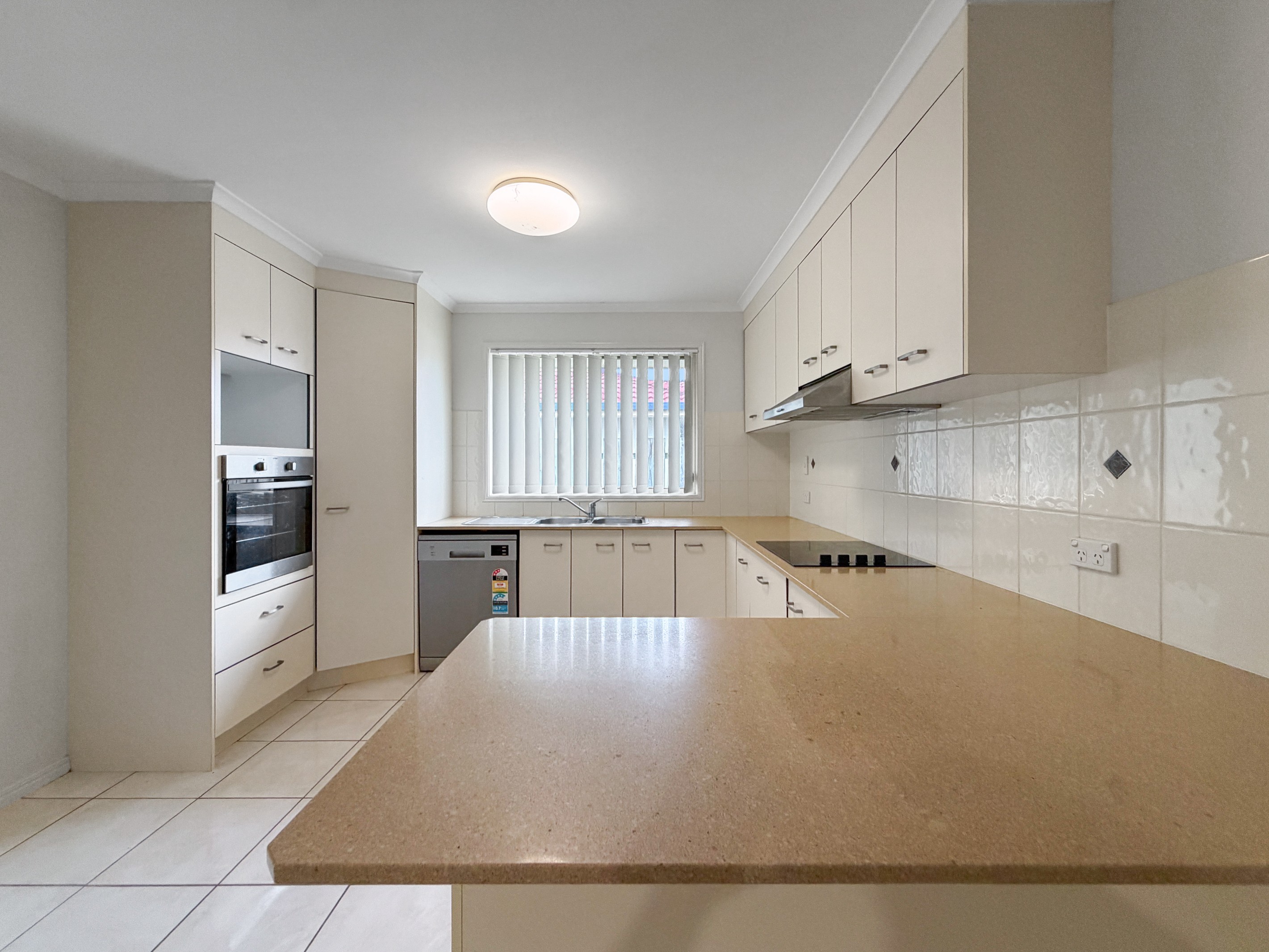 42 Bounty Circuit, Eli Waters, QLD 4655