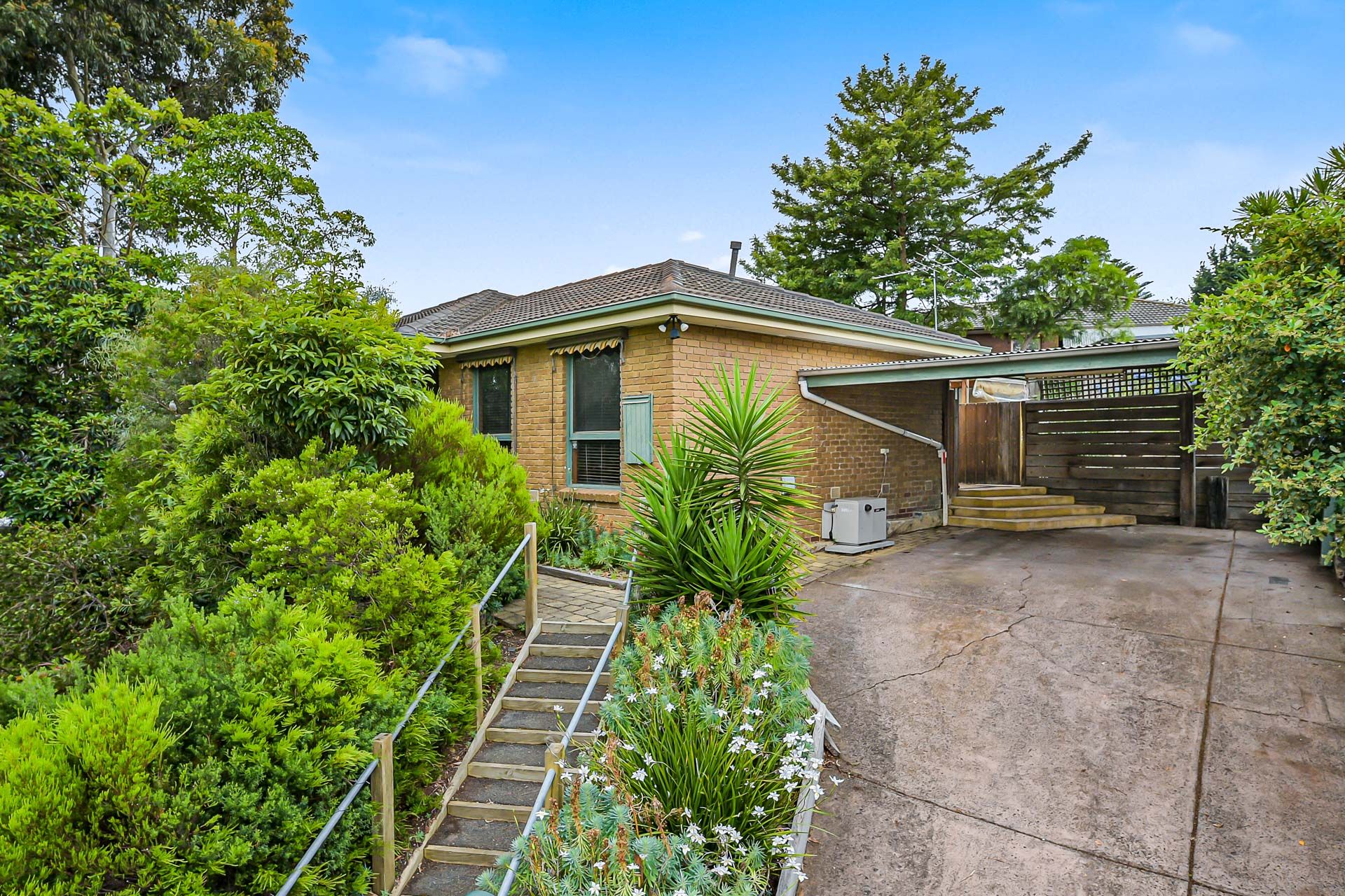 25 Ponto Court, Endeavour Hills, VIC 3802