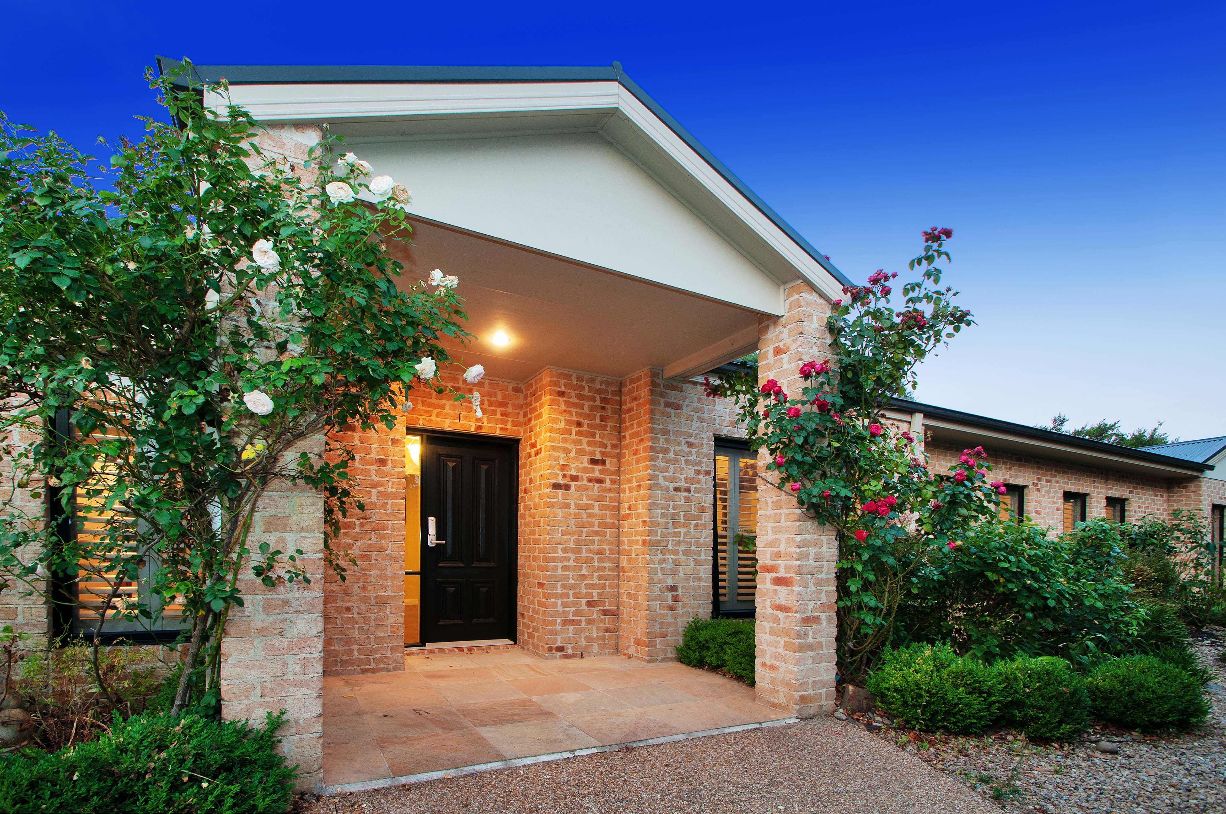 2 Lyndhurst Close, Croydon VIC 3136