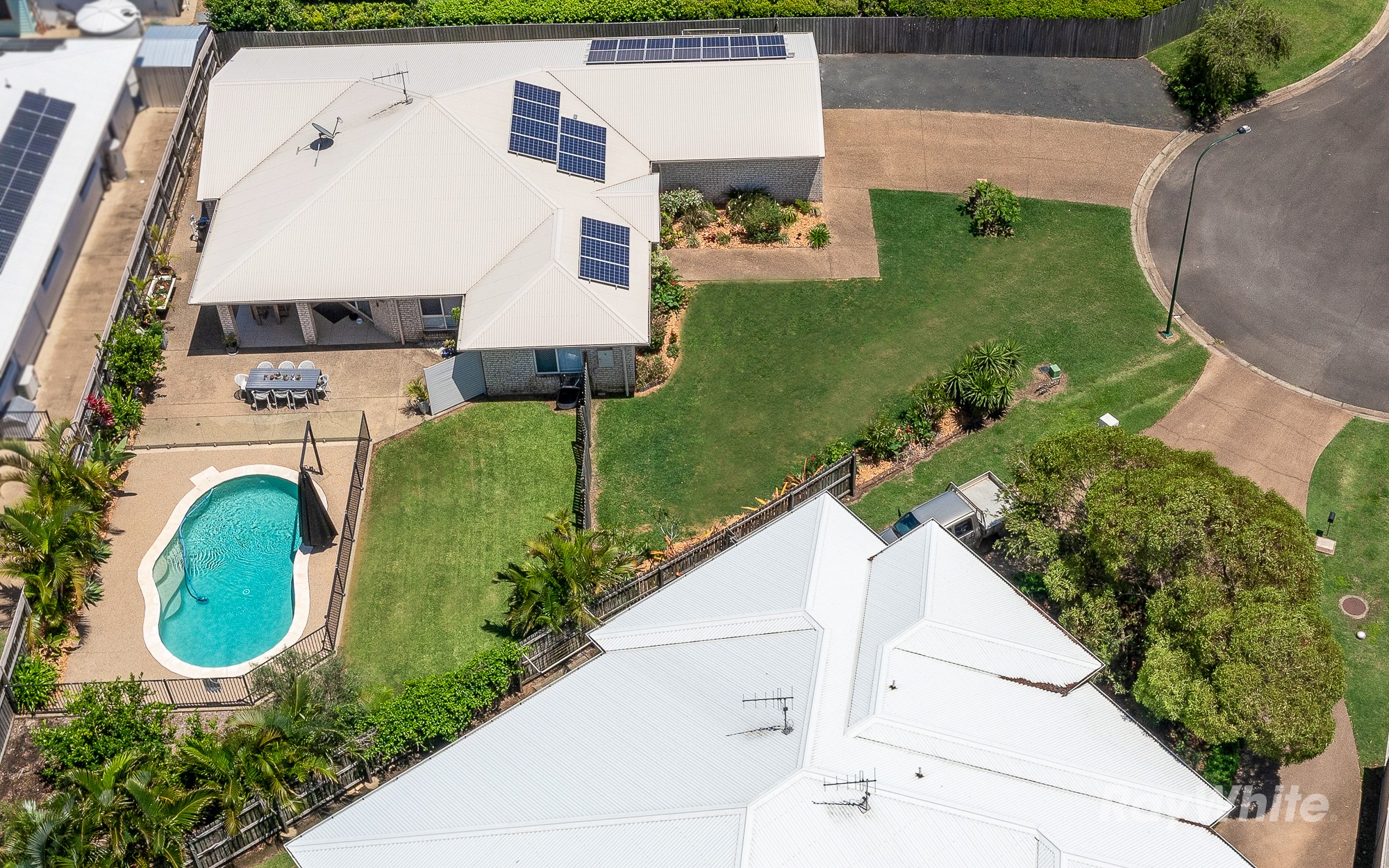 4 Tulipwood Place, Coral Cove, QLD 4670