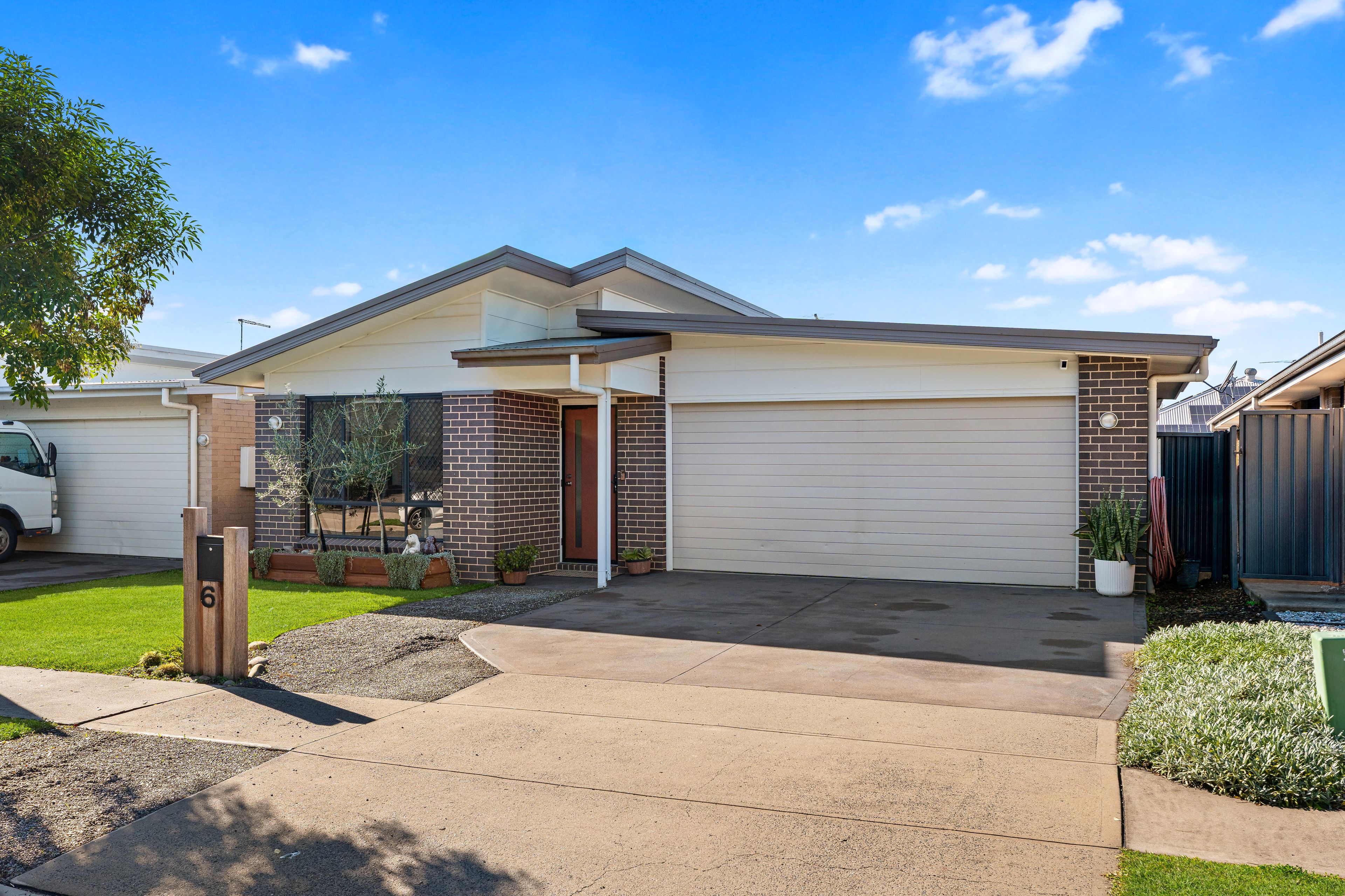 6 Binyang Avenue, Glenmore Park, NSW