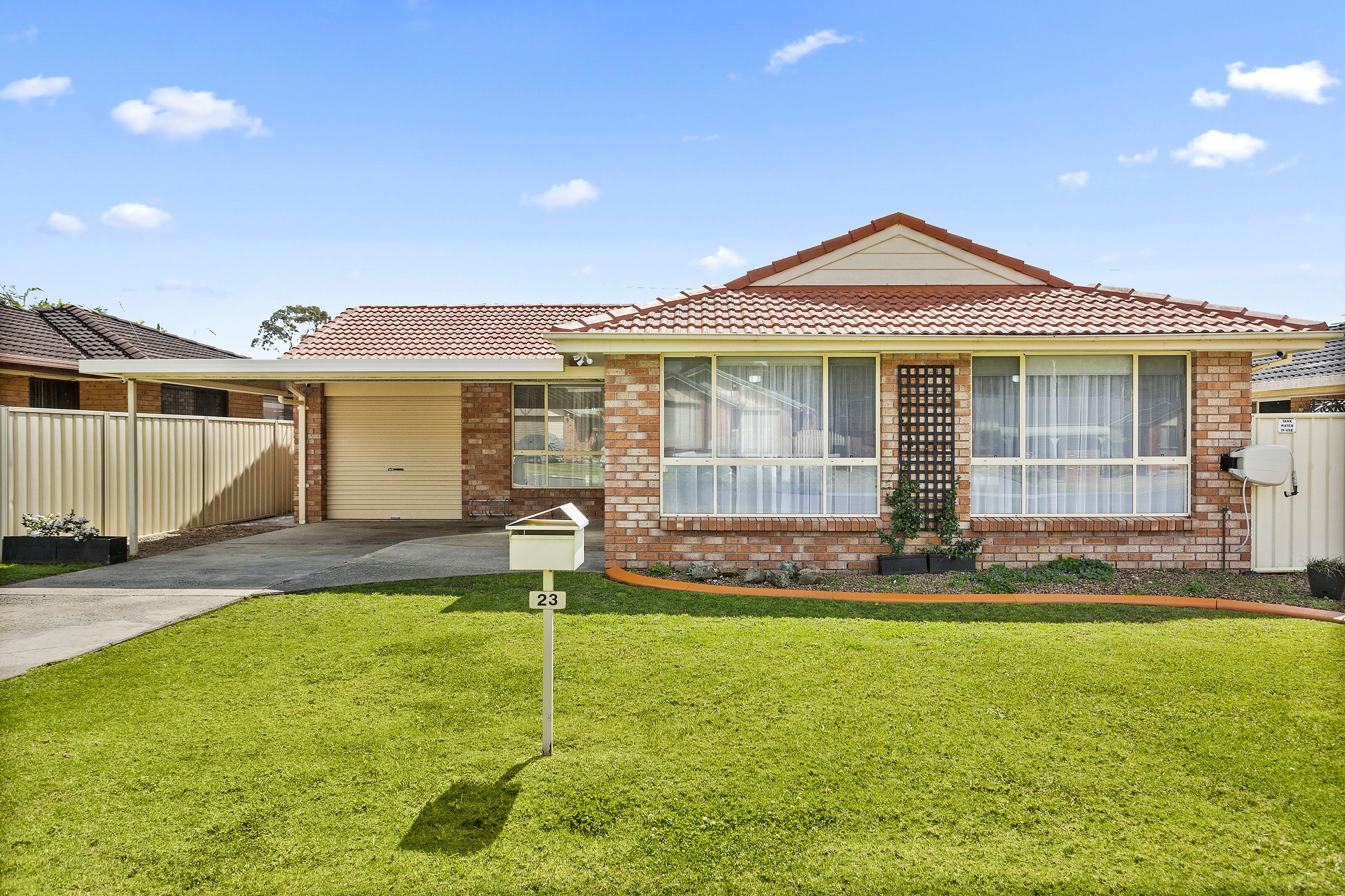 23 Smith Avenue — photo from Ray White Shellharbour City