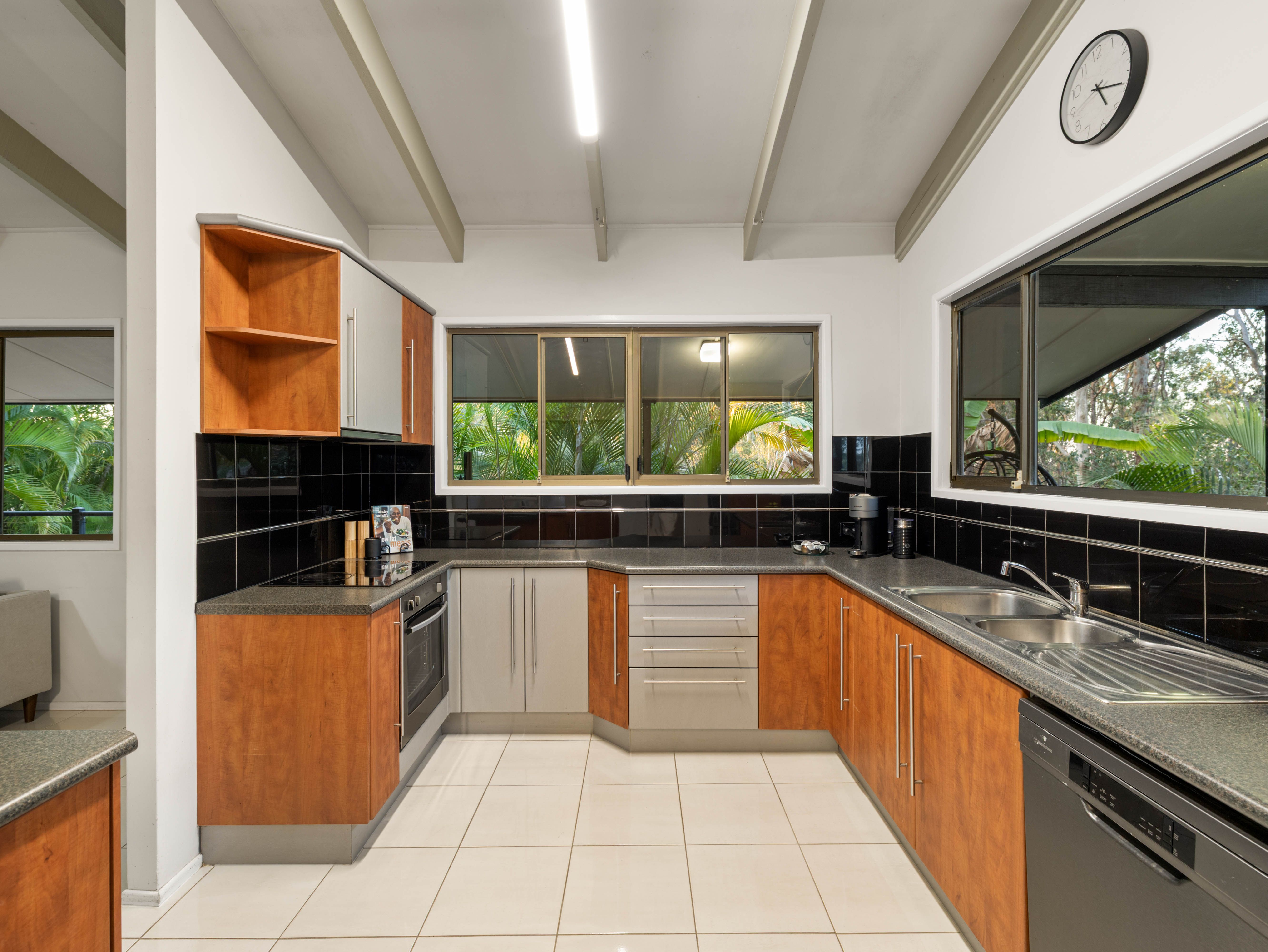 62 Fiona Street — photo 5 of 30