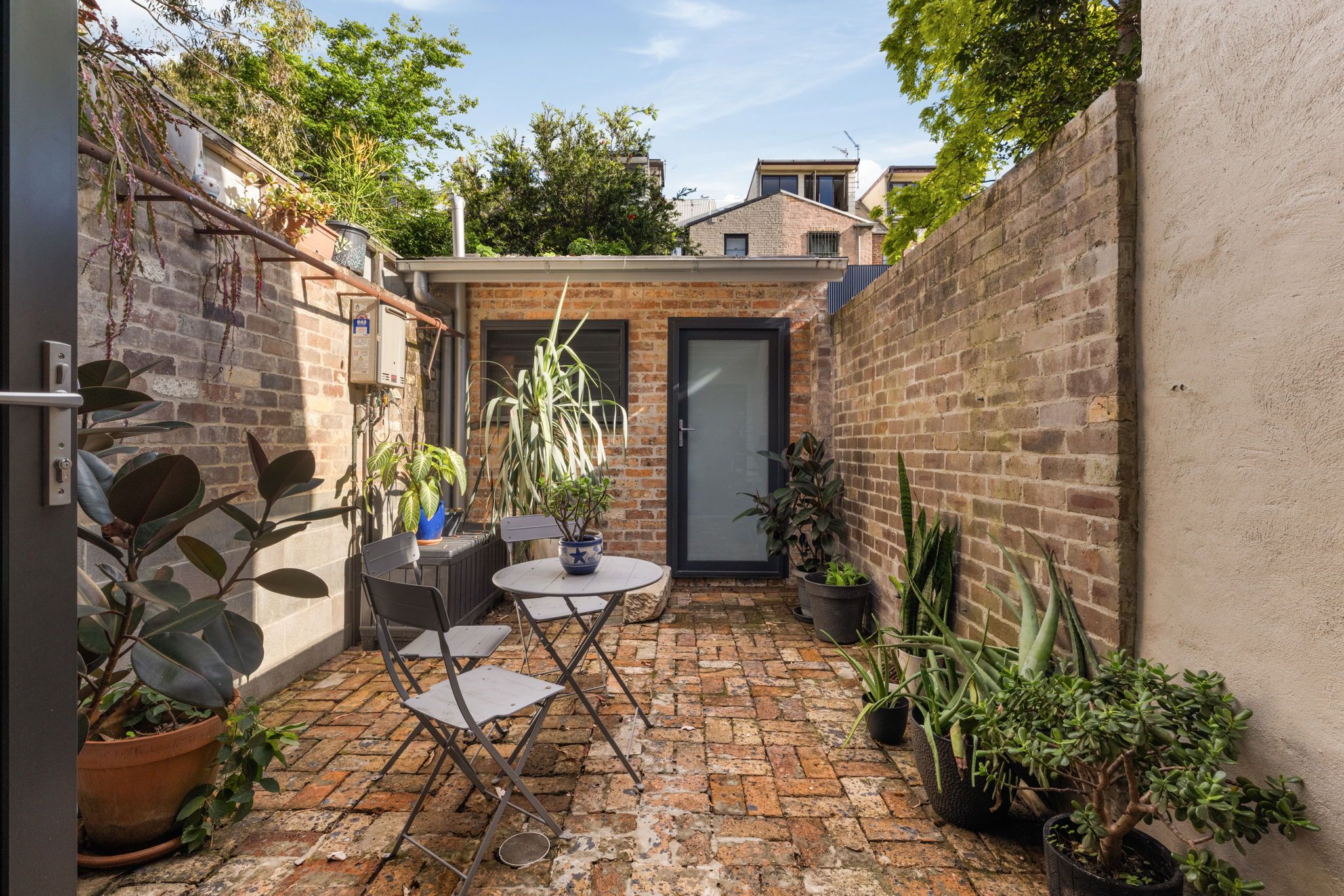 35 Caroline Street — photo 13 of 22
