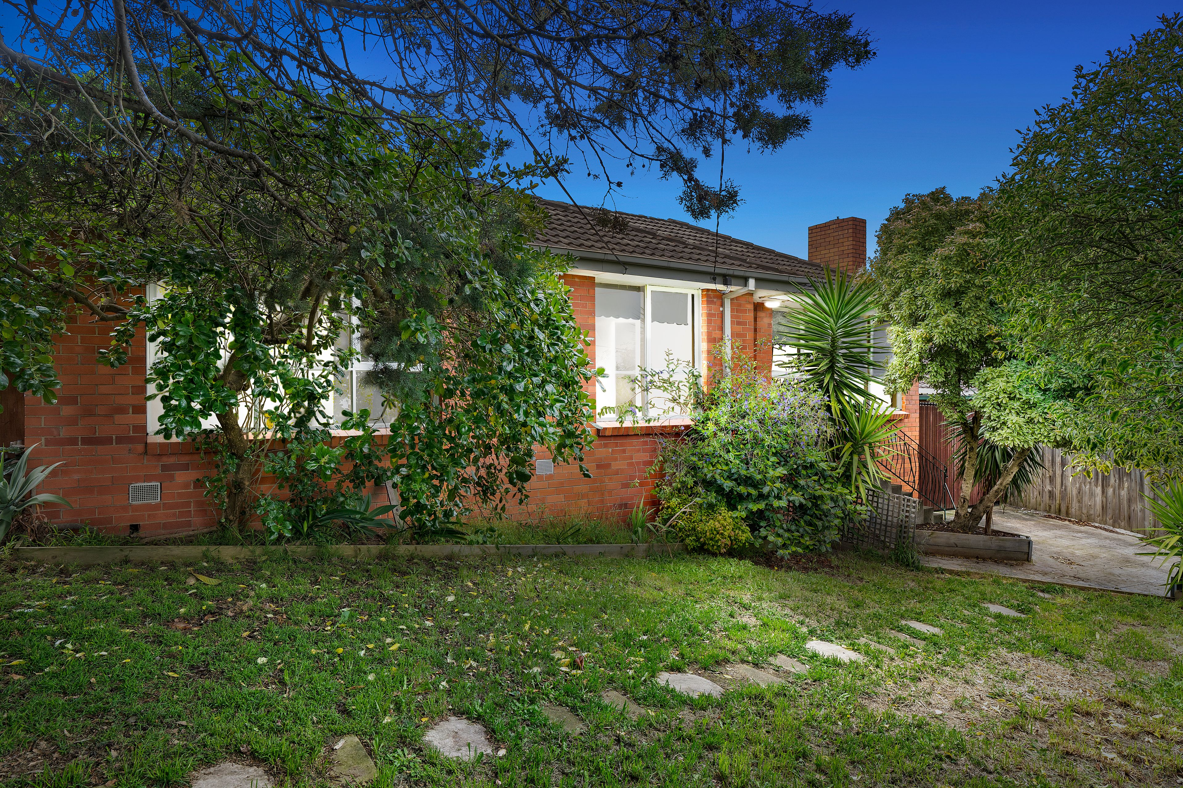 13 Mountain Gate Drive, Ferntree Gully, VIC 3156