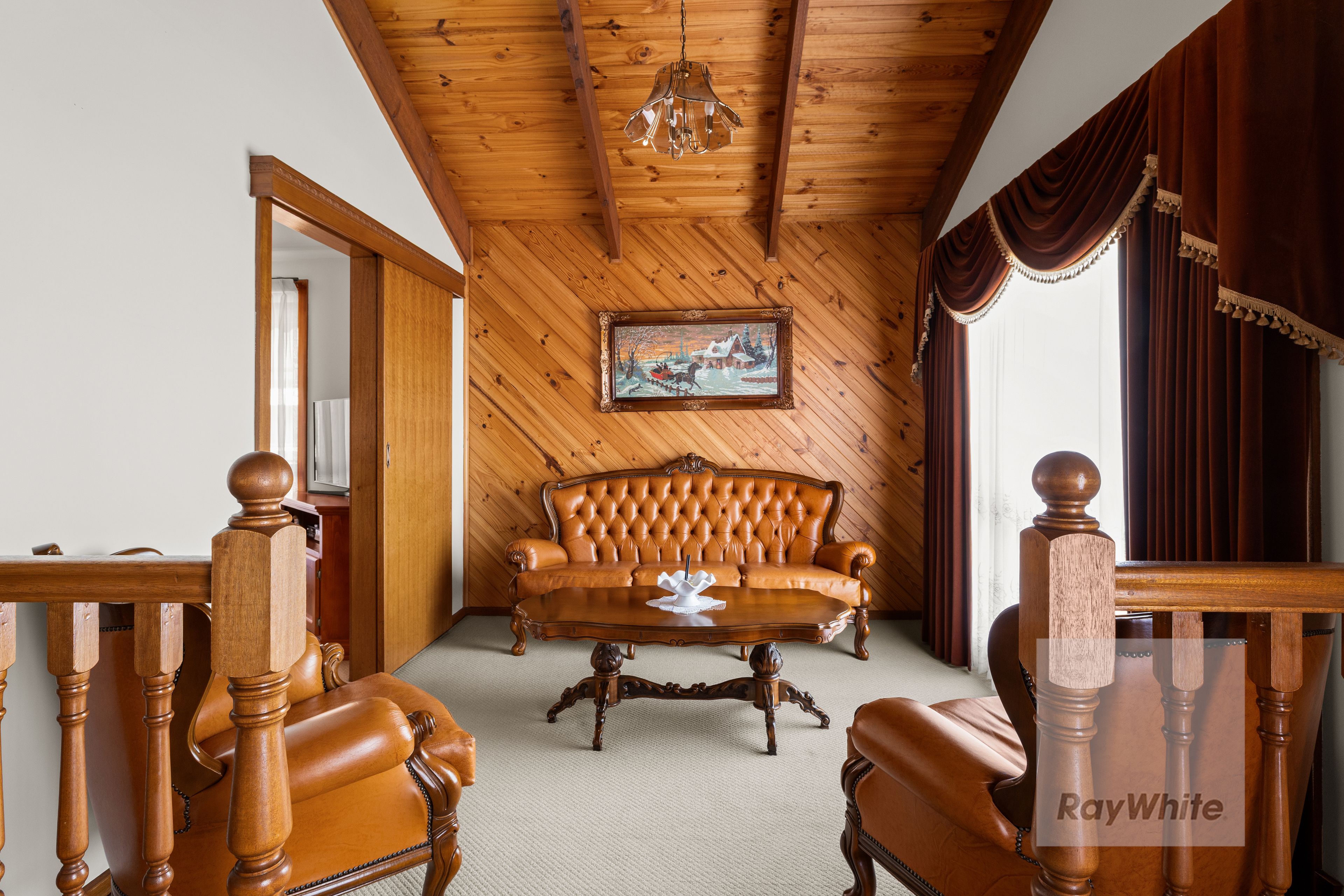 7 Rustic Court — photo 4 of 16