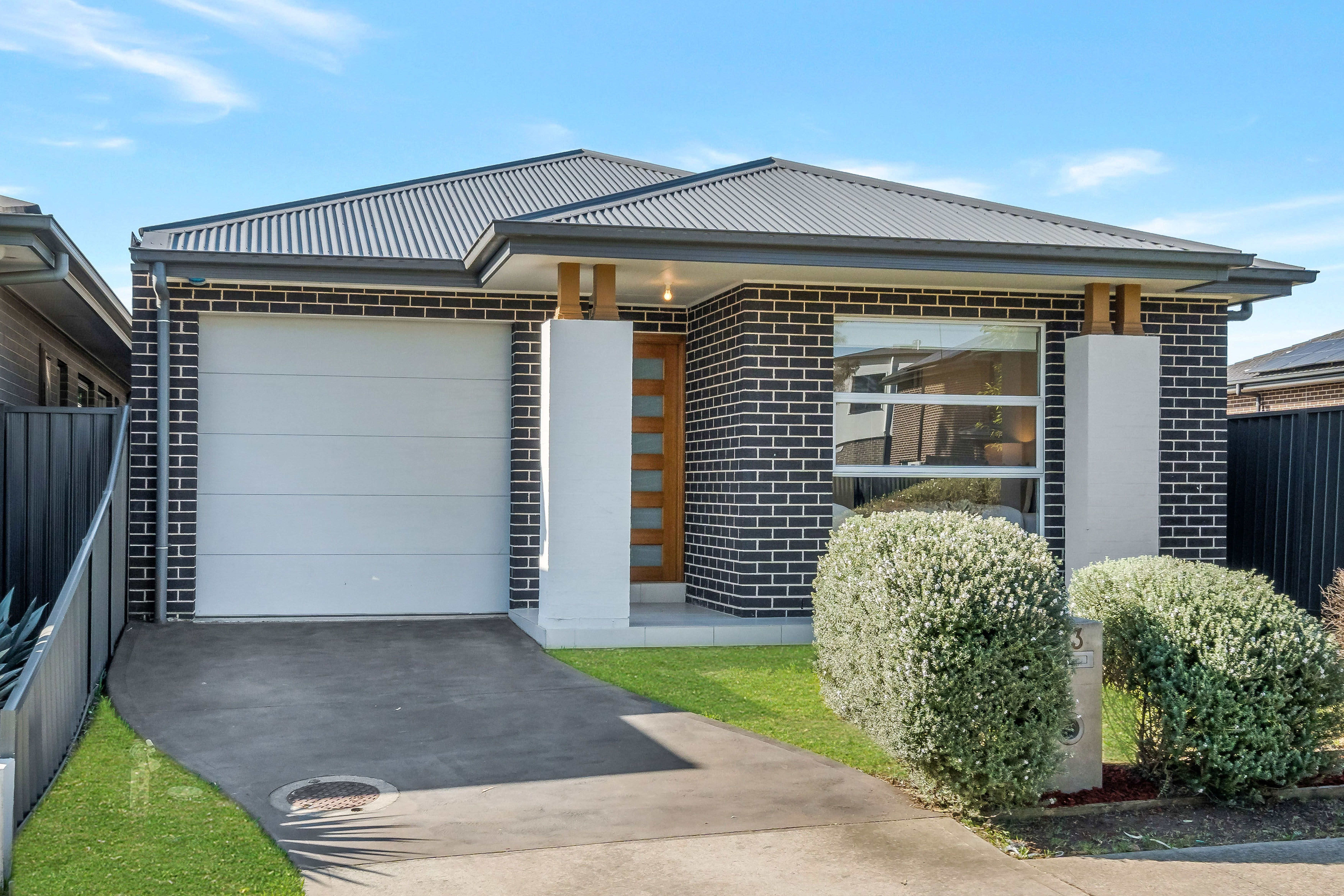 33 Sixteenth Avenue, Austral, NSW 2179