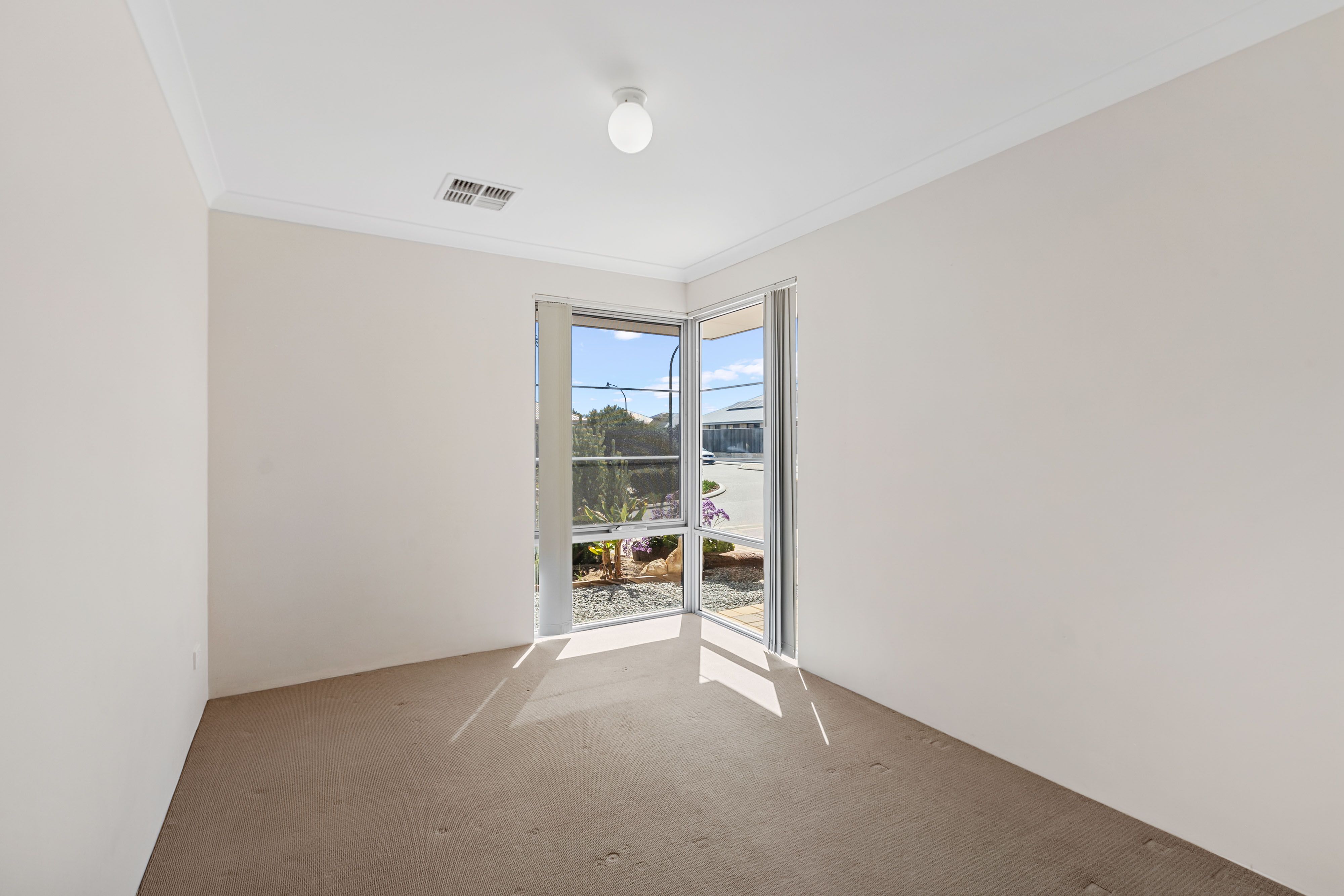 59 Equinox Avenue — photo 18 of 30