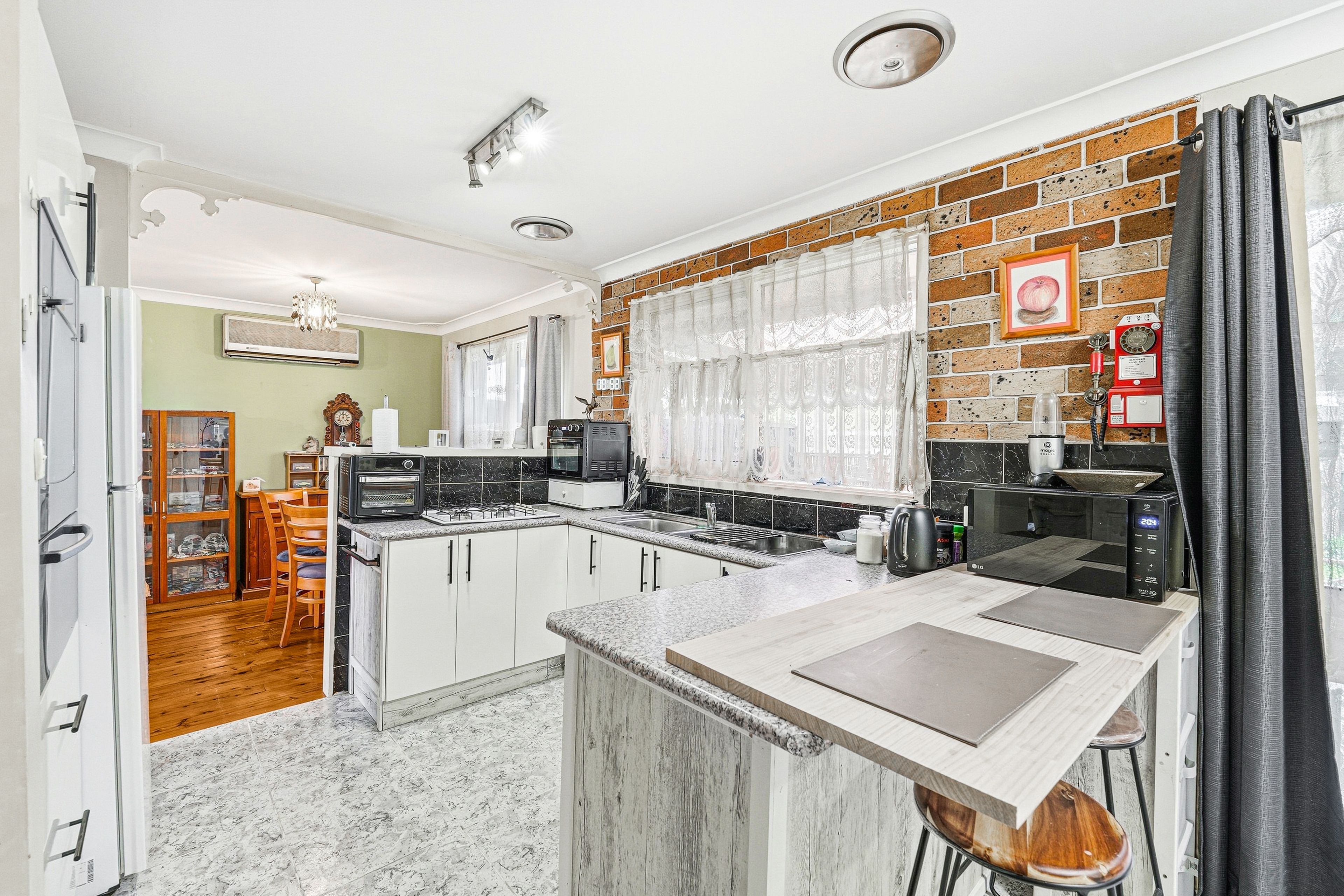 14 Turner Street — photo 3 of 16