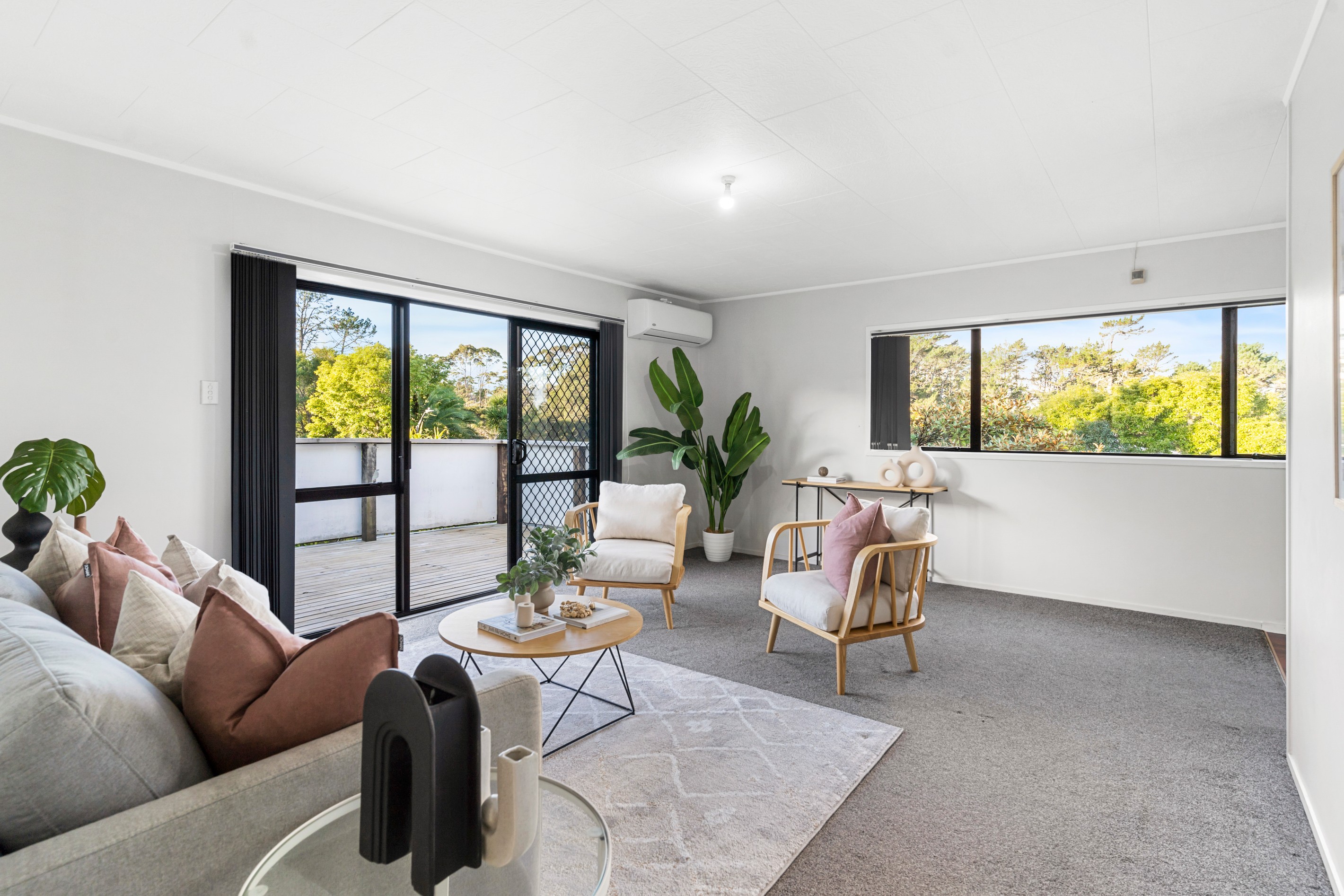 4 Lowell Place, Massey, Waitakere City