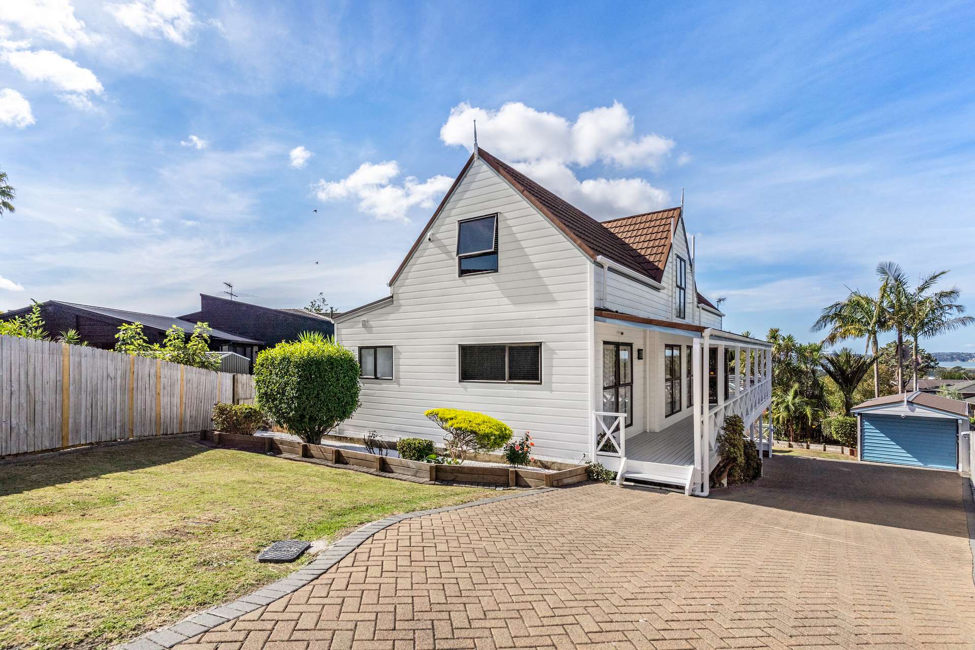 15 Flagstaff Place photo 33