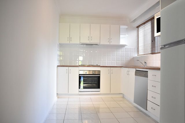 2/5 Weymar Street, Cheltenham, VIC 3192