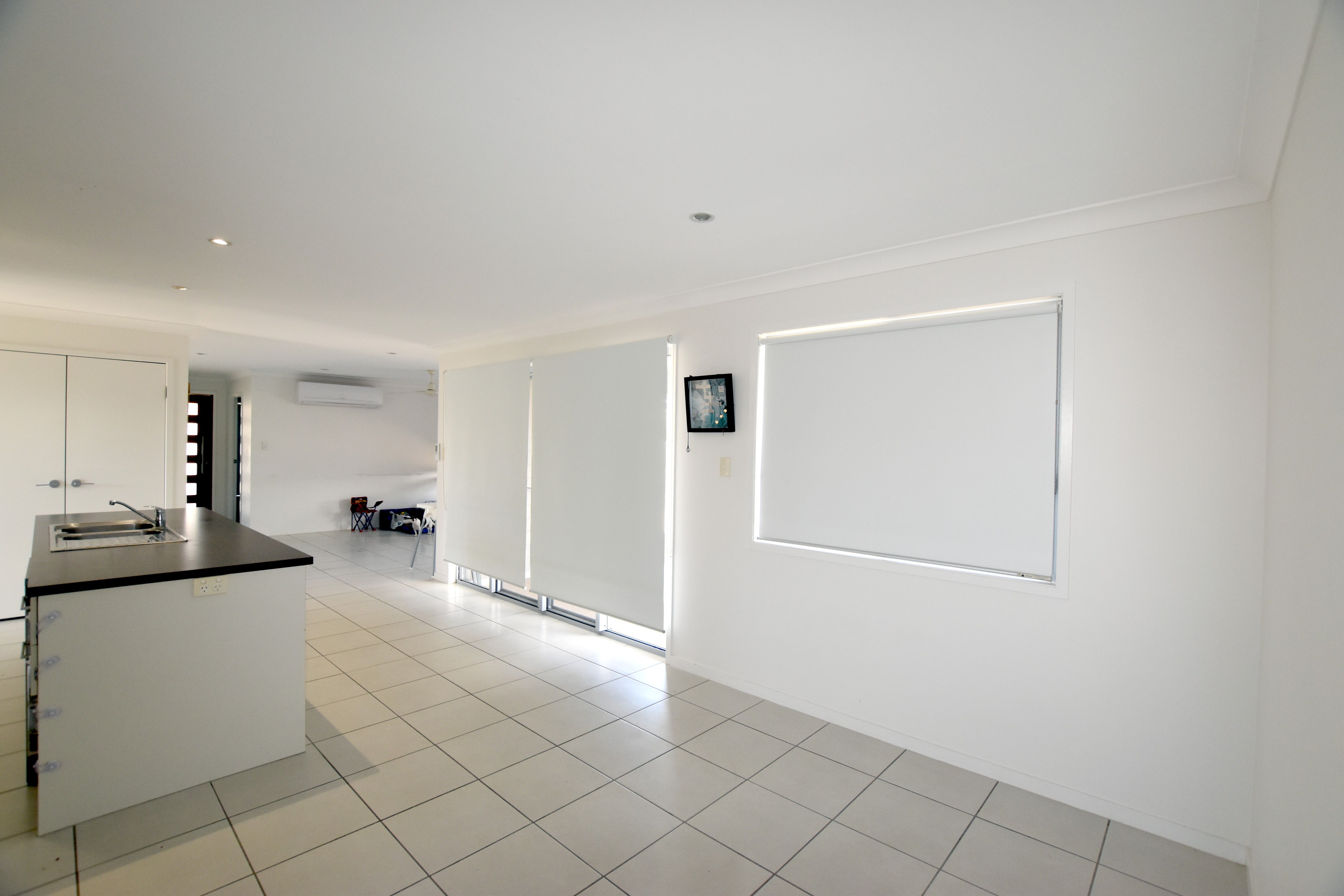 122 Emmadale Drive, New Auckland, QLD 4680