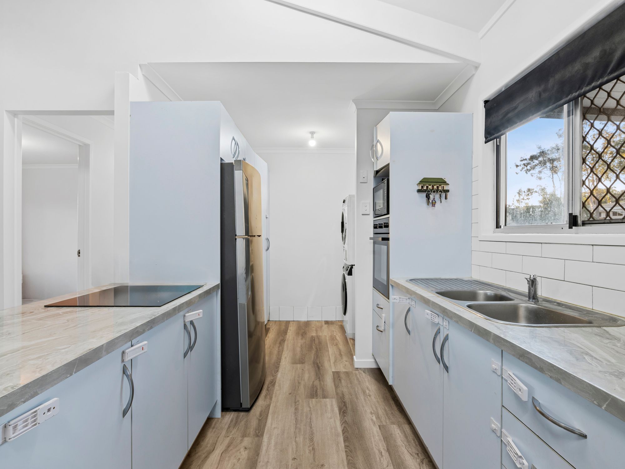 16 Geelong Court — photo 5 of 16