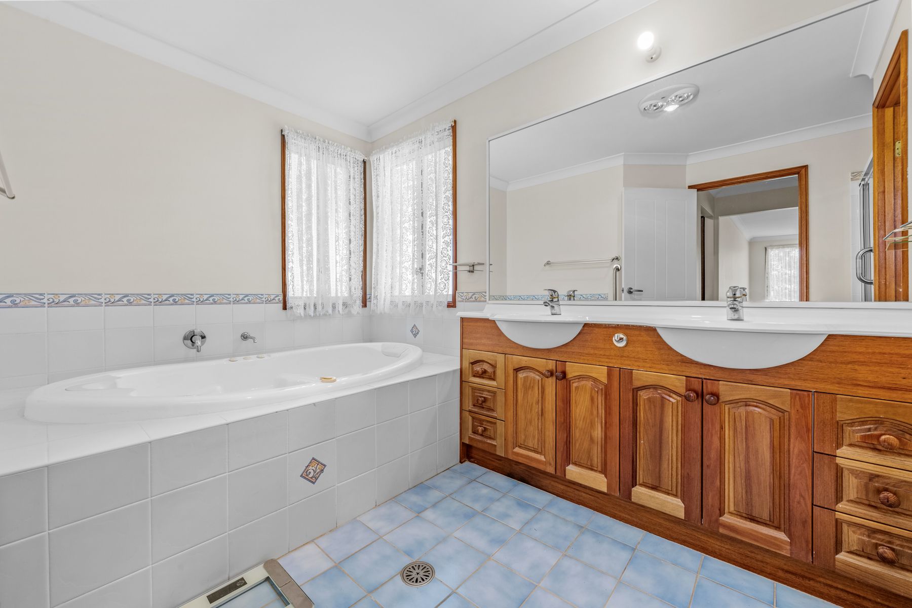 31 Wilkinson Boulevard — photo 17 of 30