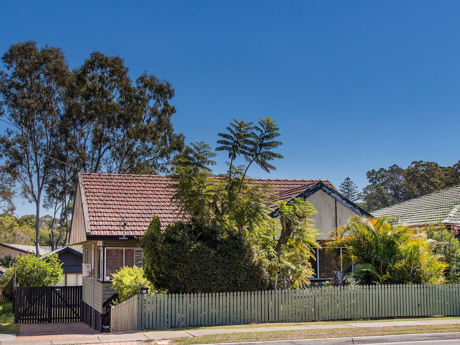75 Birdwood Road, Holland Park West, QLD 4121