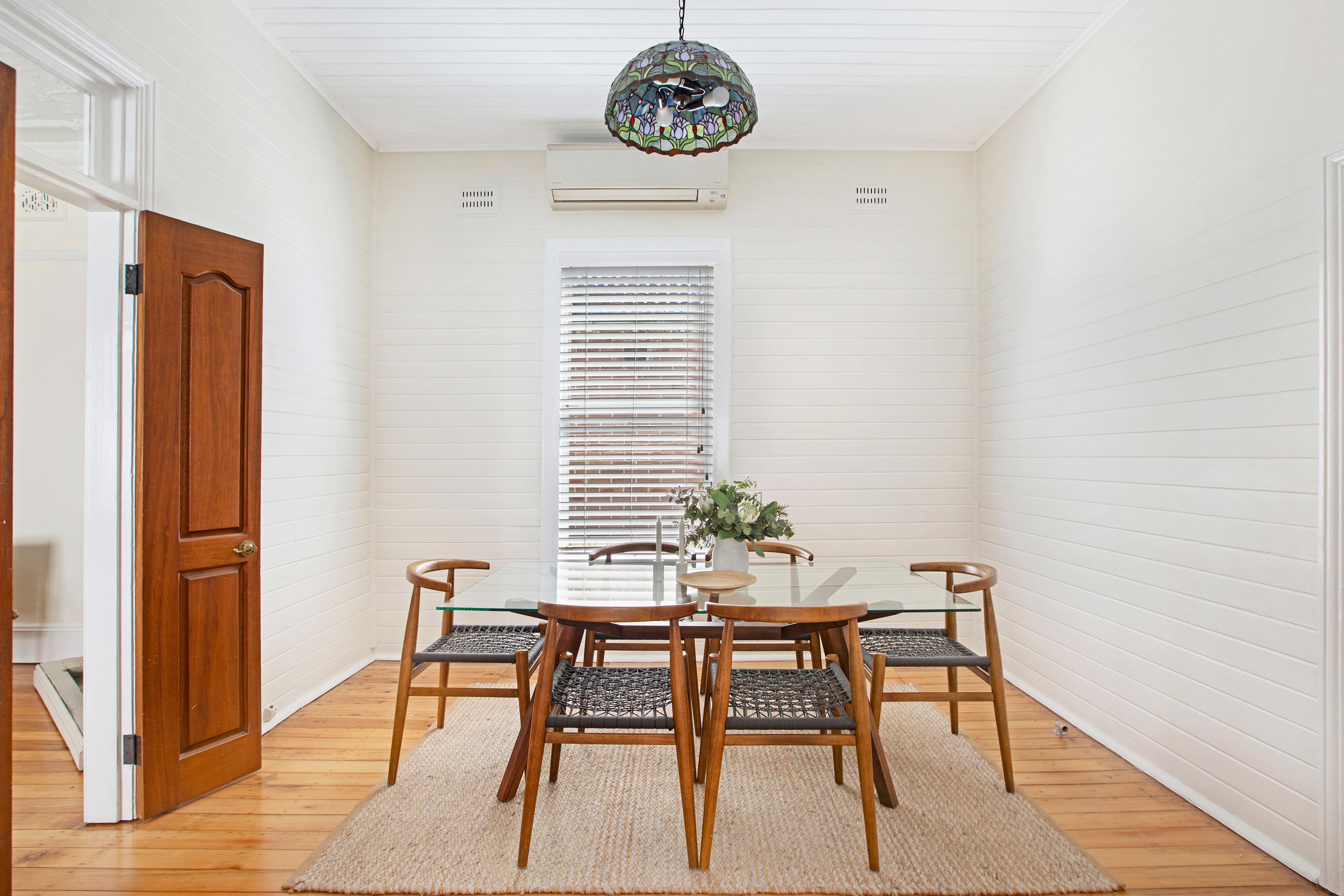 18 Bouvardia Street — photo 5 of 19