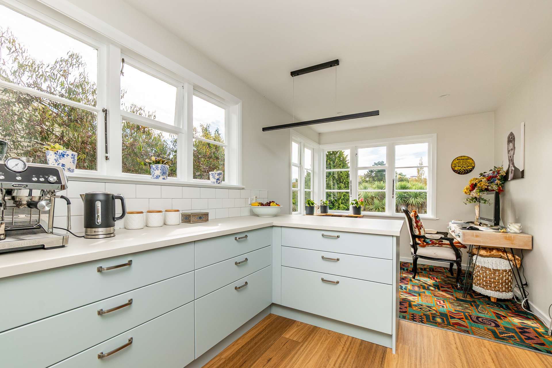 121 Douglas Street photo 5