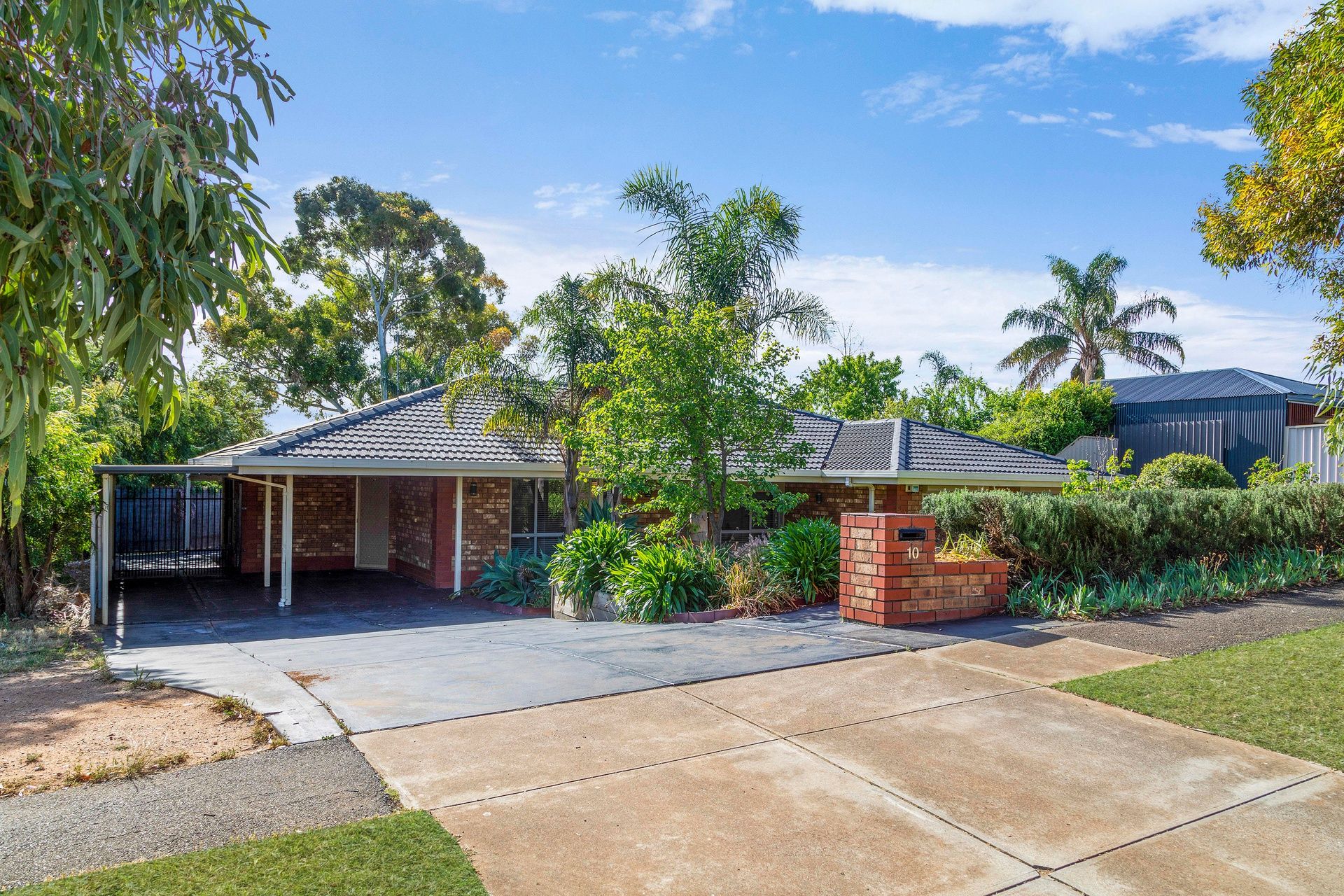 10 Blair Park Drive, Craigmore SA 5114