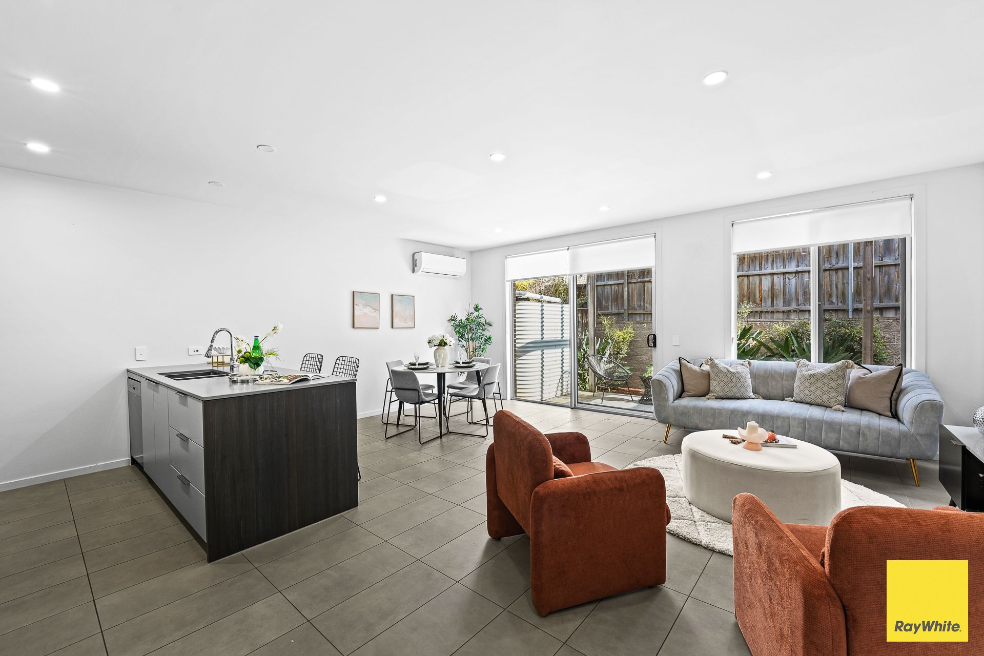 39 Indigo Crescent — photo 6 of 15
