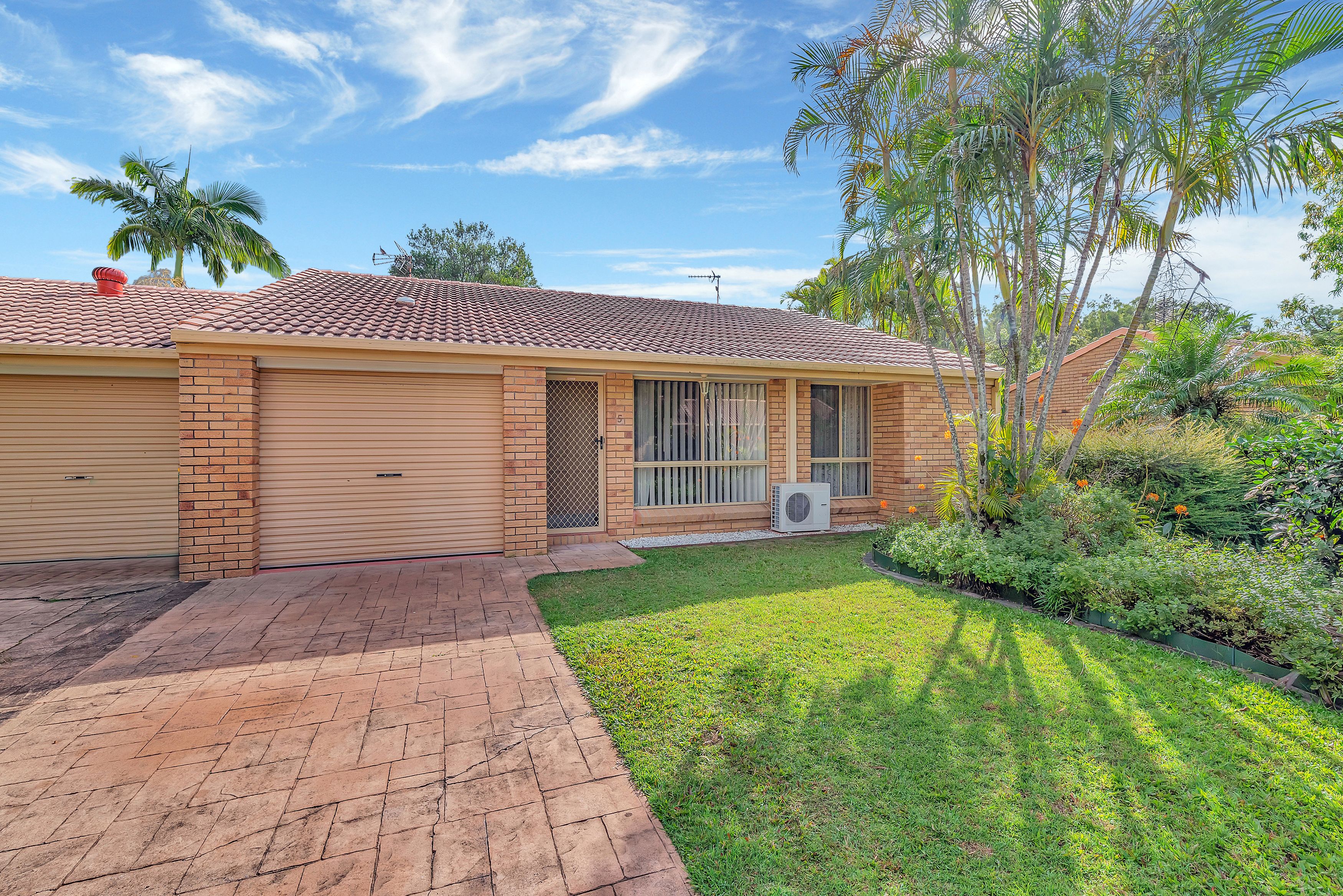 11 Michigan Drive, Oxenford QLD 4210